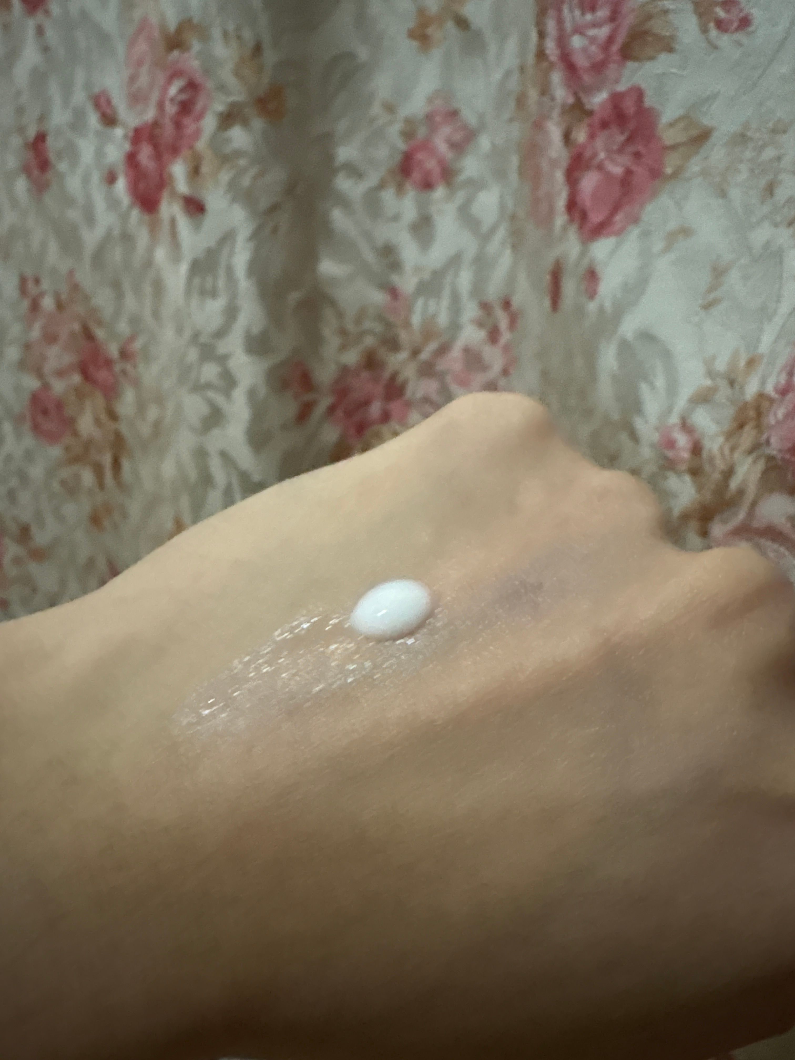 Olay 水感透白光曜精華 真實評價/實測照片 bycar******************com 1
