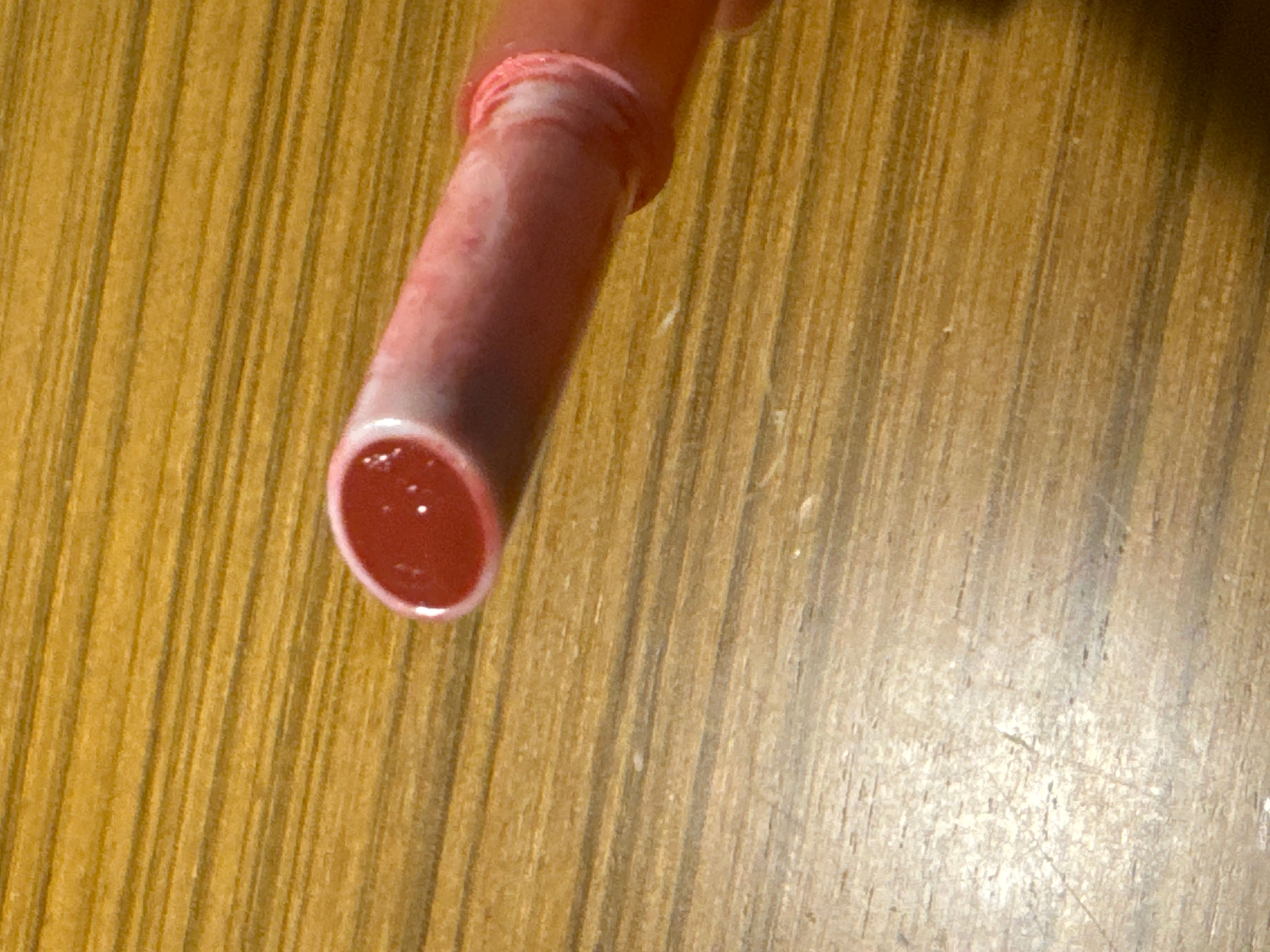 Dasique 棒棒糖果水光豐潤唇膏筆 真實評價/實測照片 byaub******************com 1