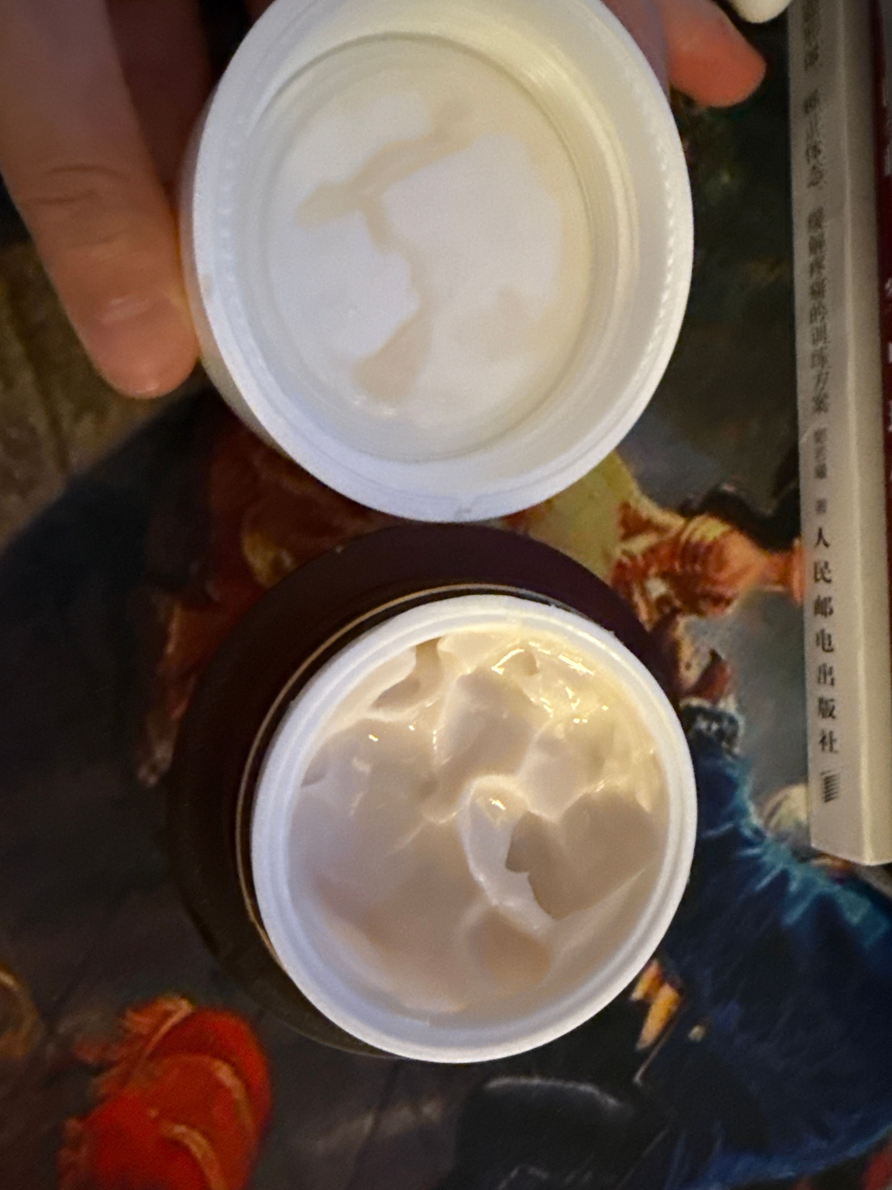  小熨斗緊緻頸紋殺手頸霜 真實評價/實測照片 byCyn******han 2