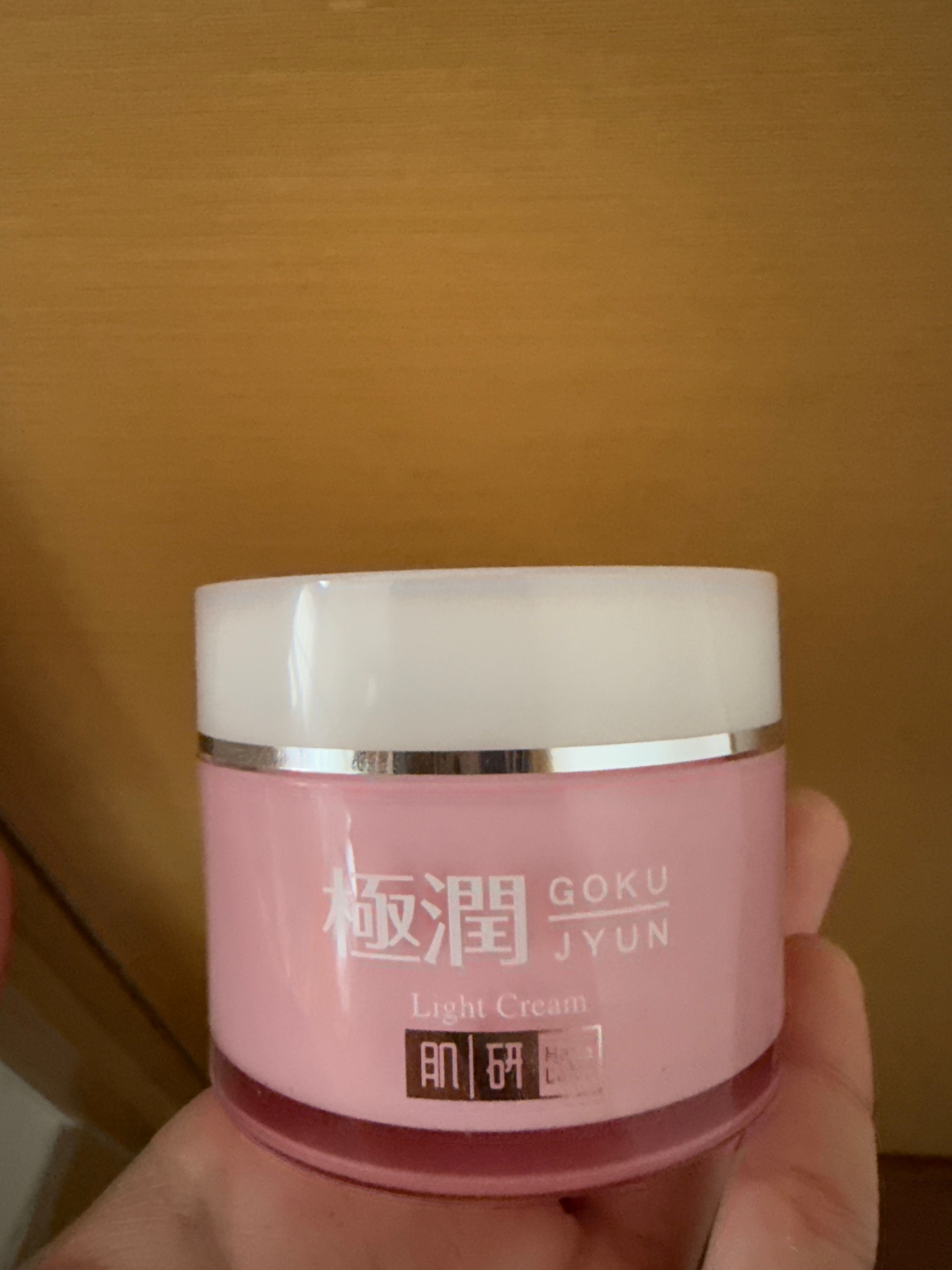 Hada Labo 肌研 極潤保濕水凝霜 真實評價/用後感 byG**_ 1 Hada Labo 肌研 極潤保濕水凝霜 真實評價/實測照片 byG**_ 1