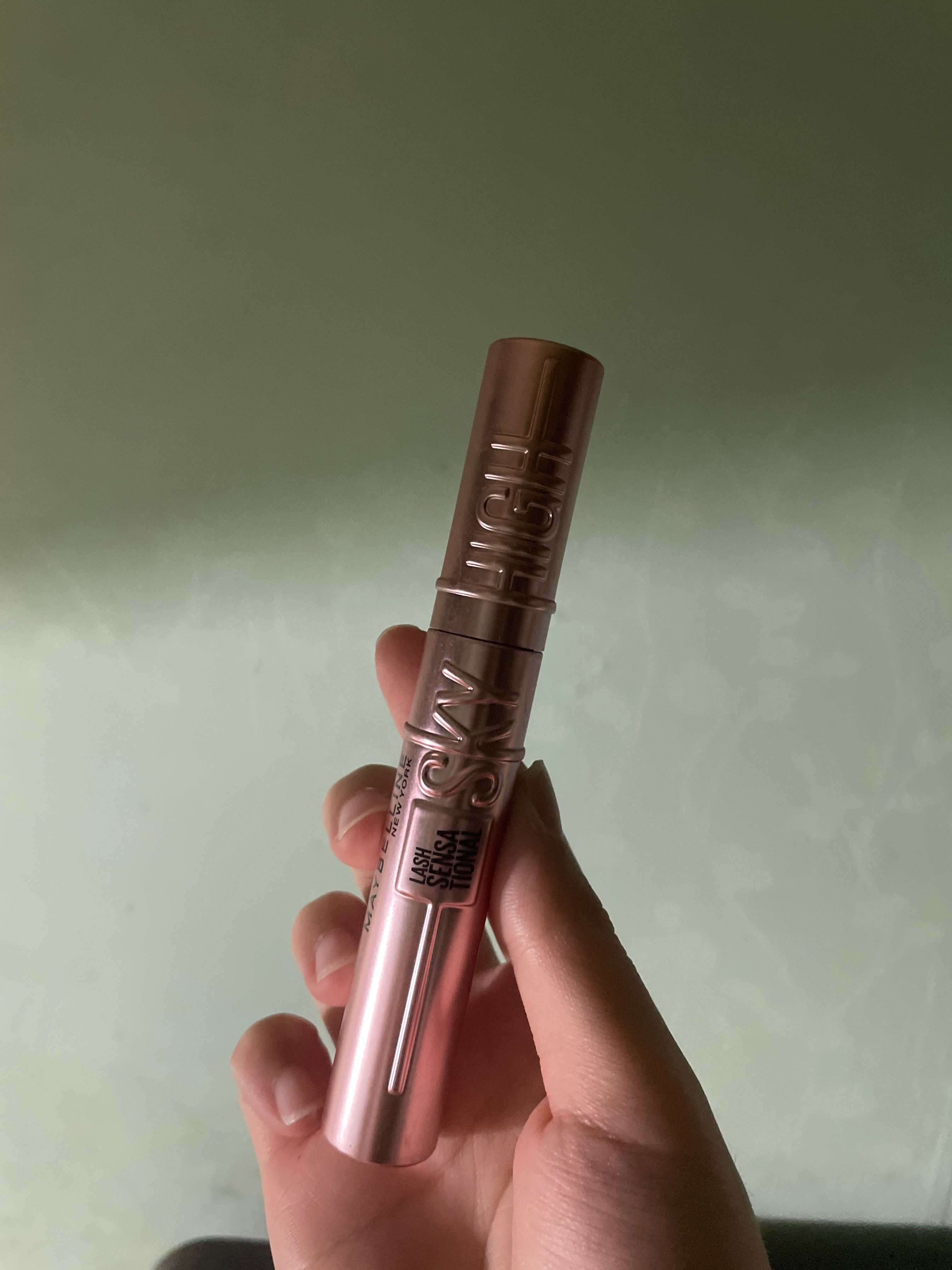 Maybelline New York 飛天翹防水睫毛膏 SKY HIGH 真實評價/實測照片 byche*****ong 1