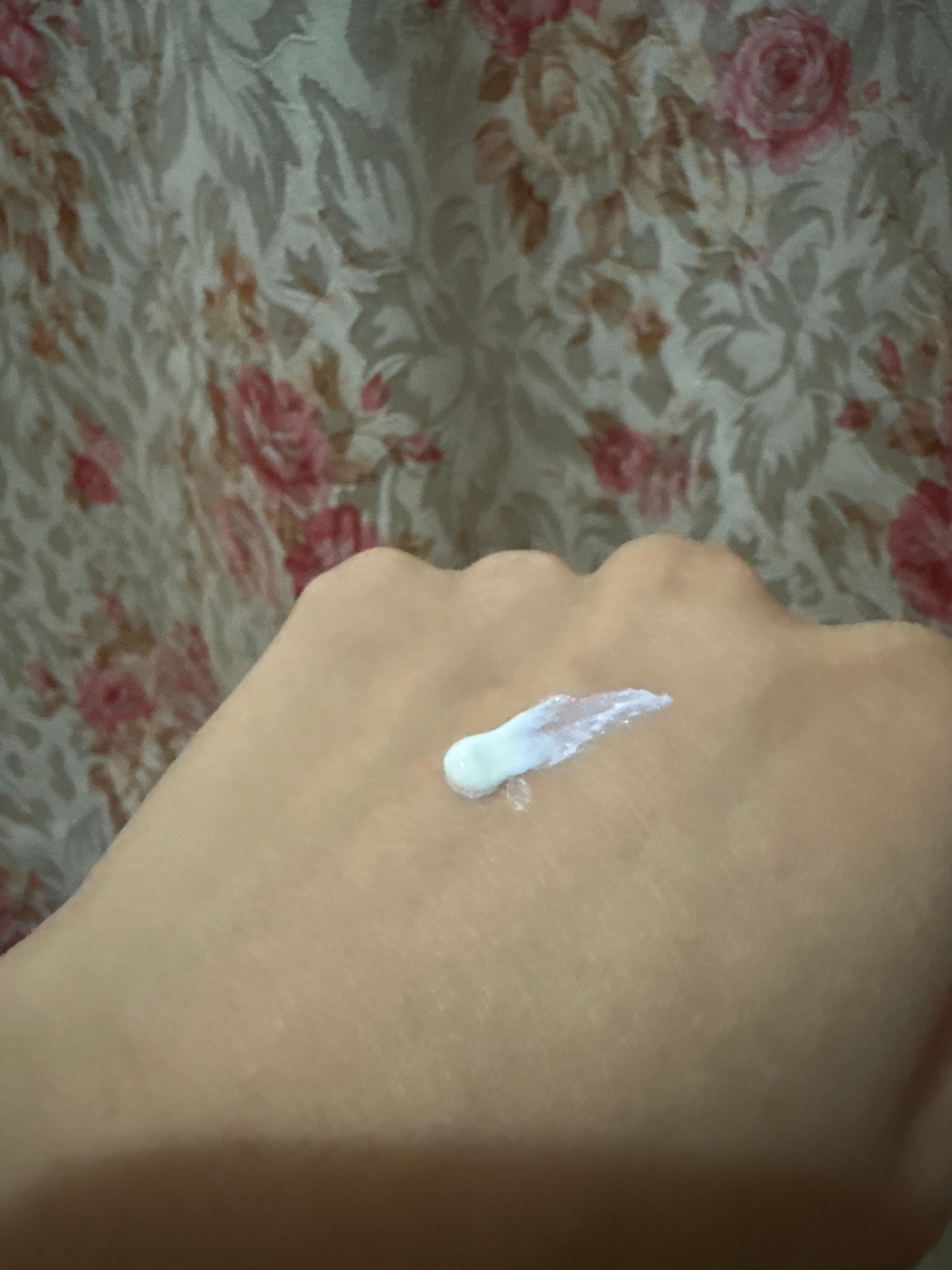 Anessa 安耐曬 極防水補濕低敏UV乳霜 SPF35 PA+++ 真實評價/實測照片 bycar******************com 1