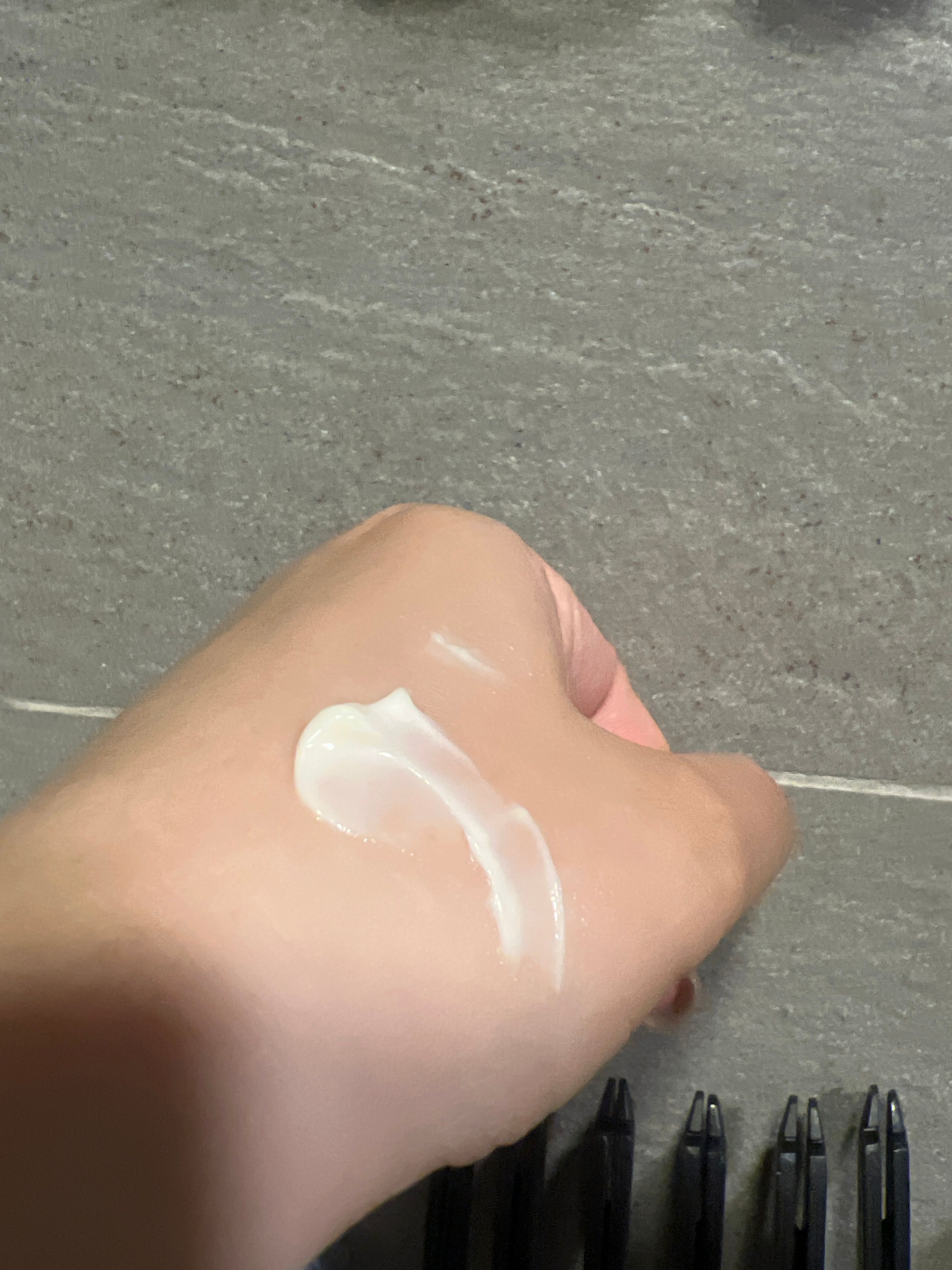 Neutrogena 露得清 維A醇抗皺修護新生面霜 真實評價/用後感 bykwu*****************.hk 1 Neutrogena 露得清 維A醇抗皺修護新生面霜 真實評價/實測照片 bykwu*****************.hk 1