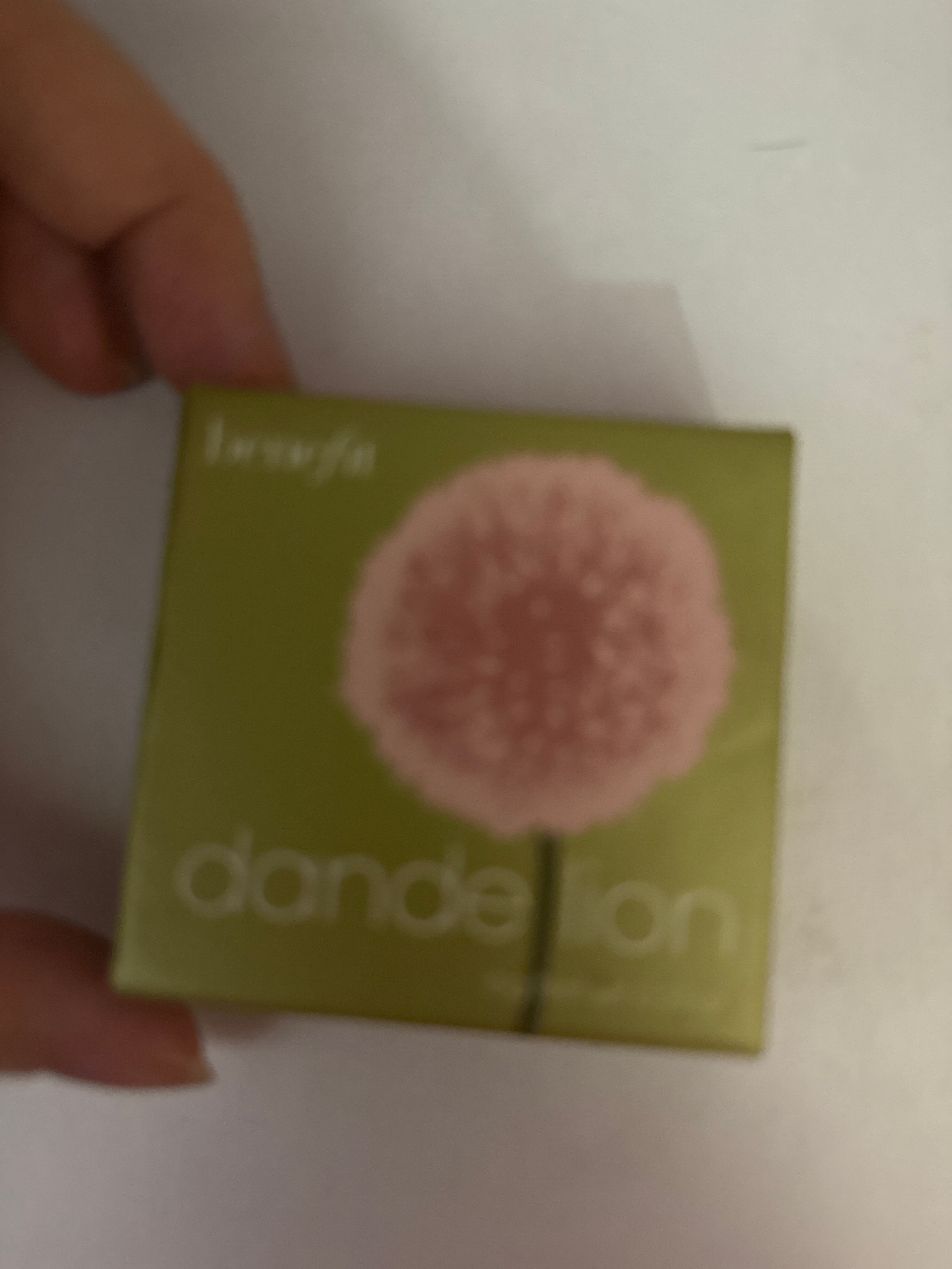 Benefit Cosmetics 蒲公英柔嫩粉紅色胭脂蜜粉 真實評價/實測照片 byKwo***uen 2