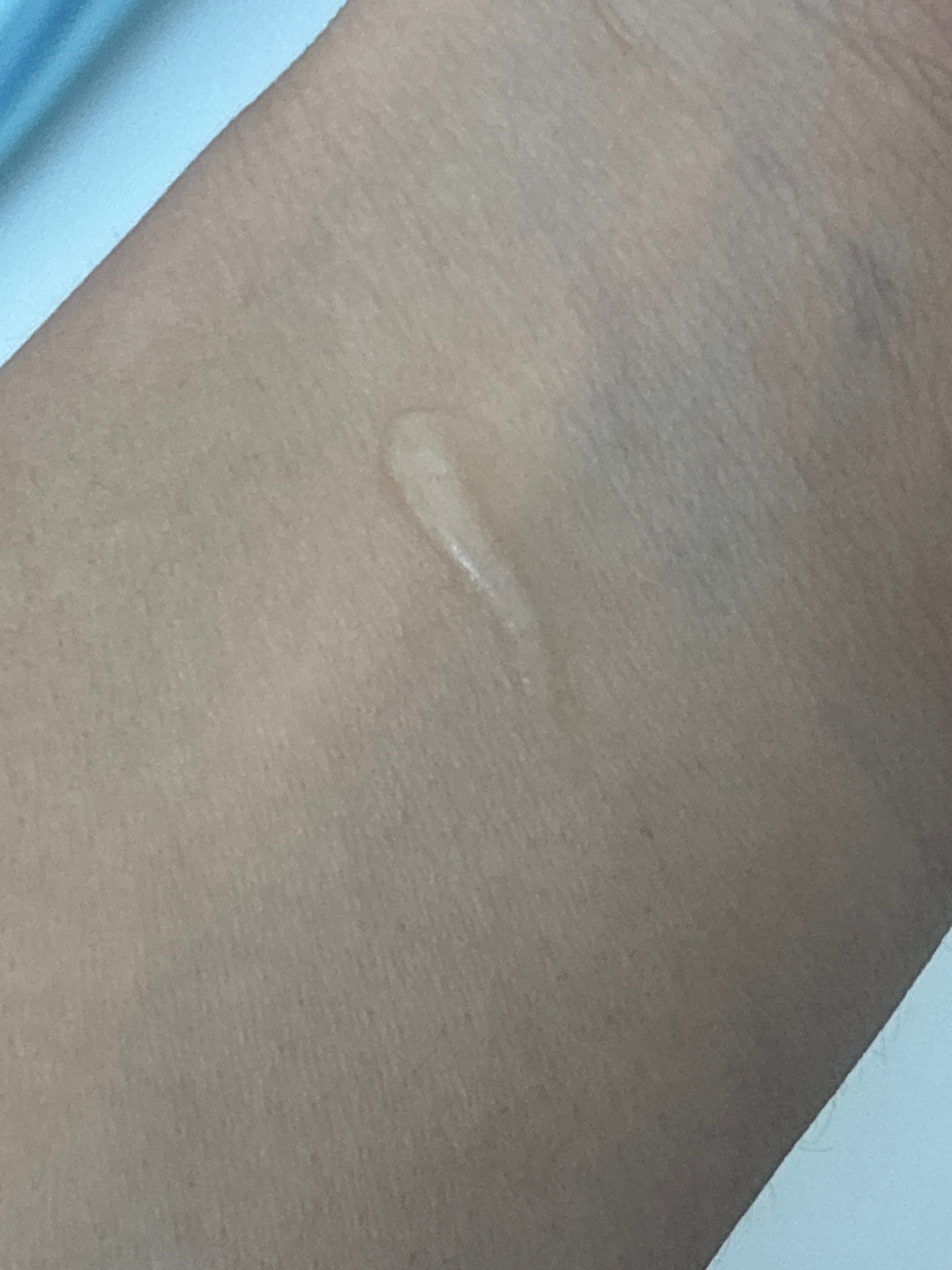 Solone 補水柔焦妝前精華 真實評價/實測照片 byC**. 1