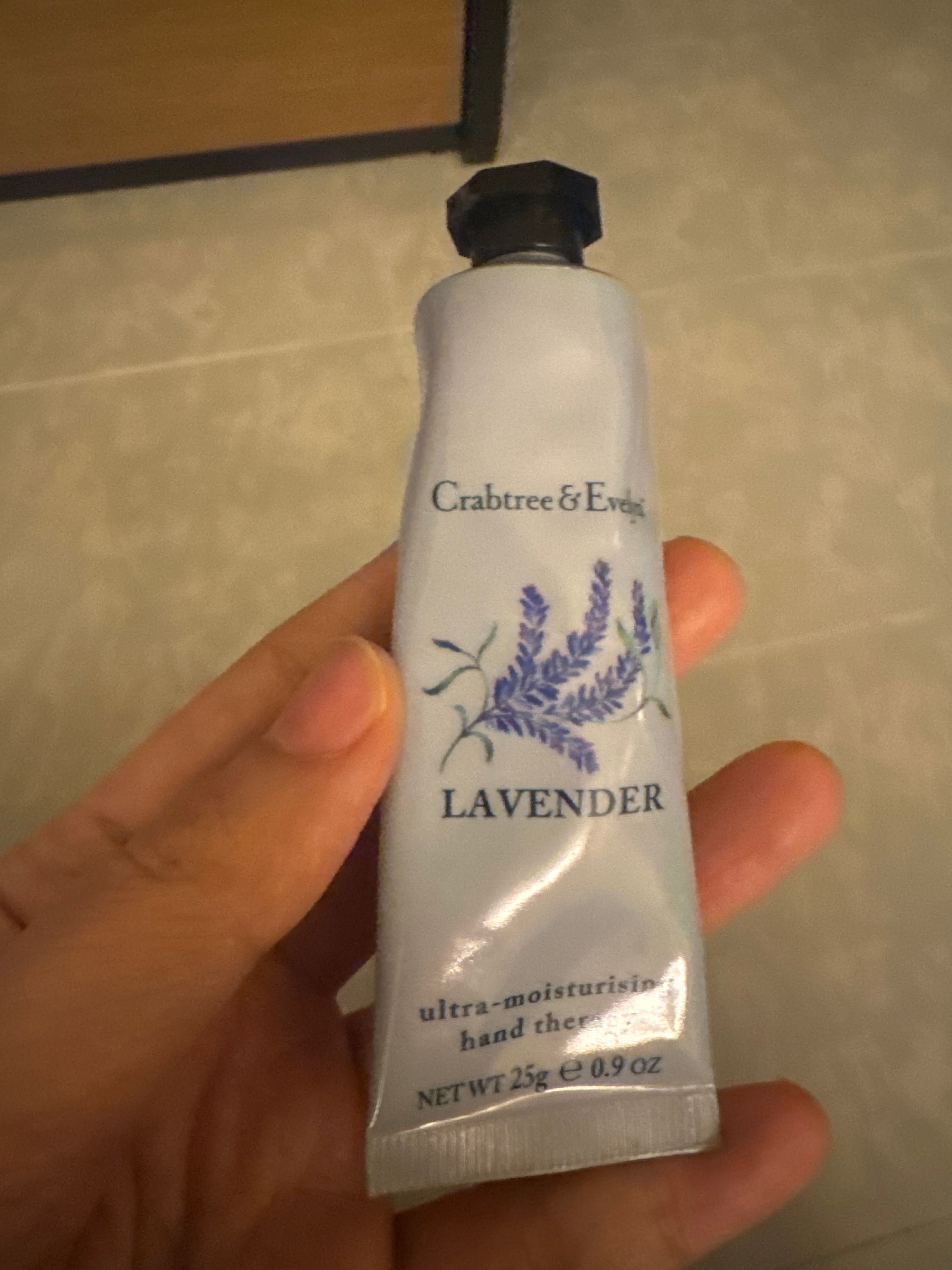 Crabtree & Evelyn Verbena & Lavender Hand Cream 真實評價/實測照片 byUPE********** Lo 1