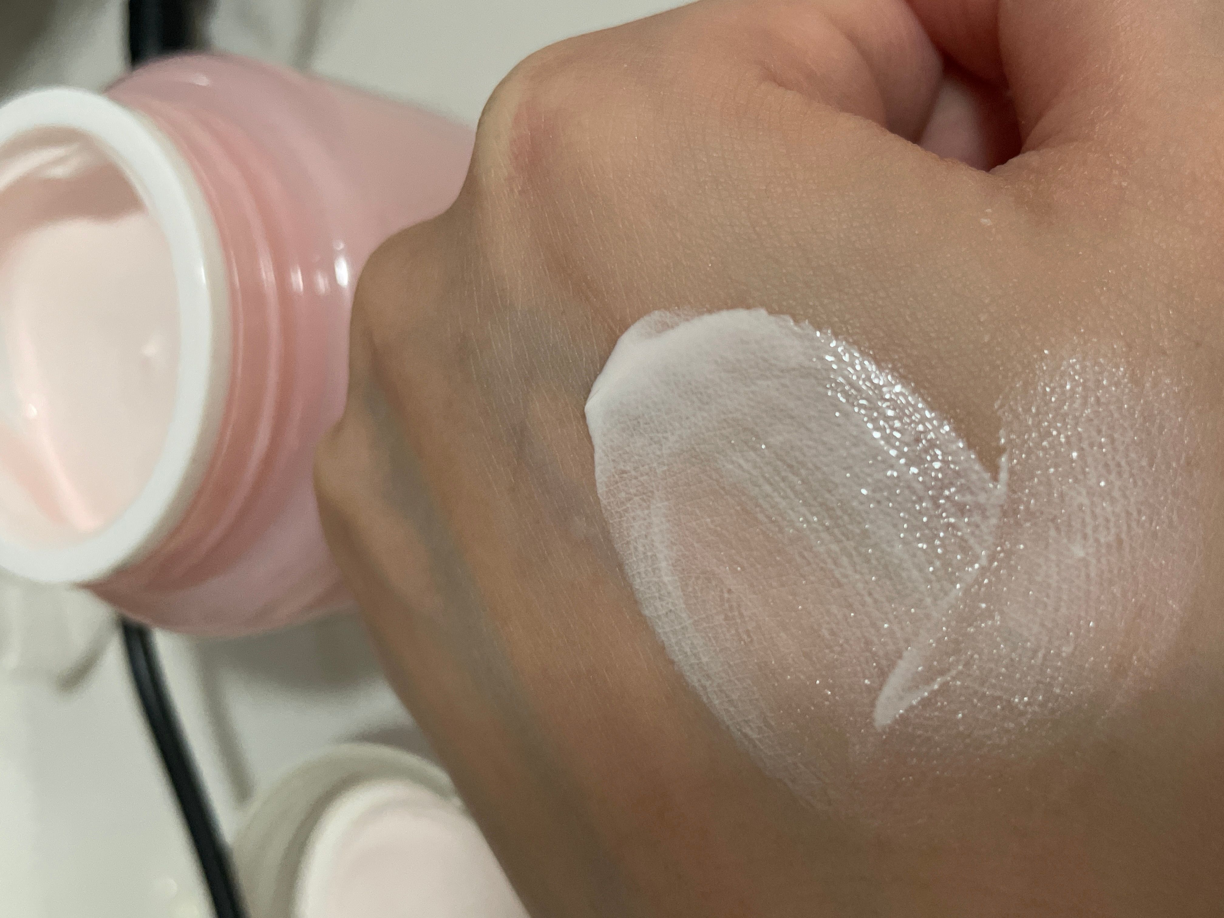 Innisfree 濟州王櫻透嫩素顏霜 真實評價/實測照片 byW* 1