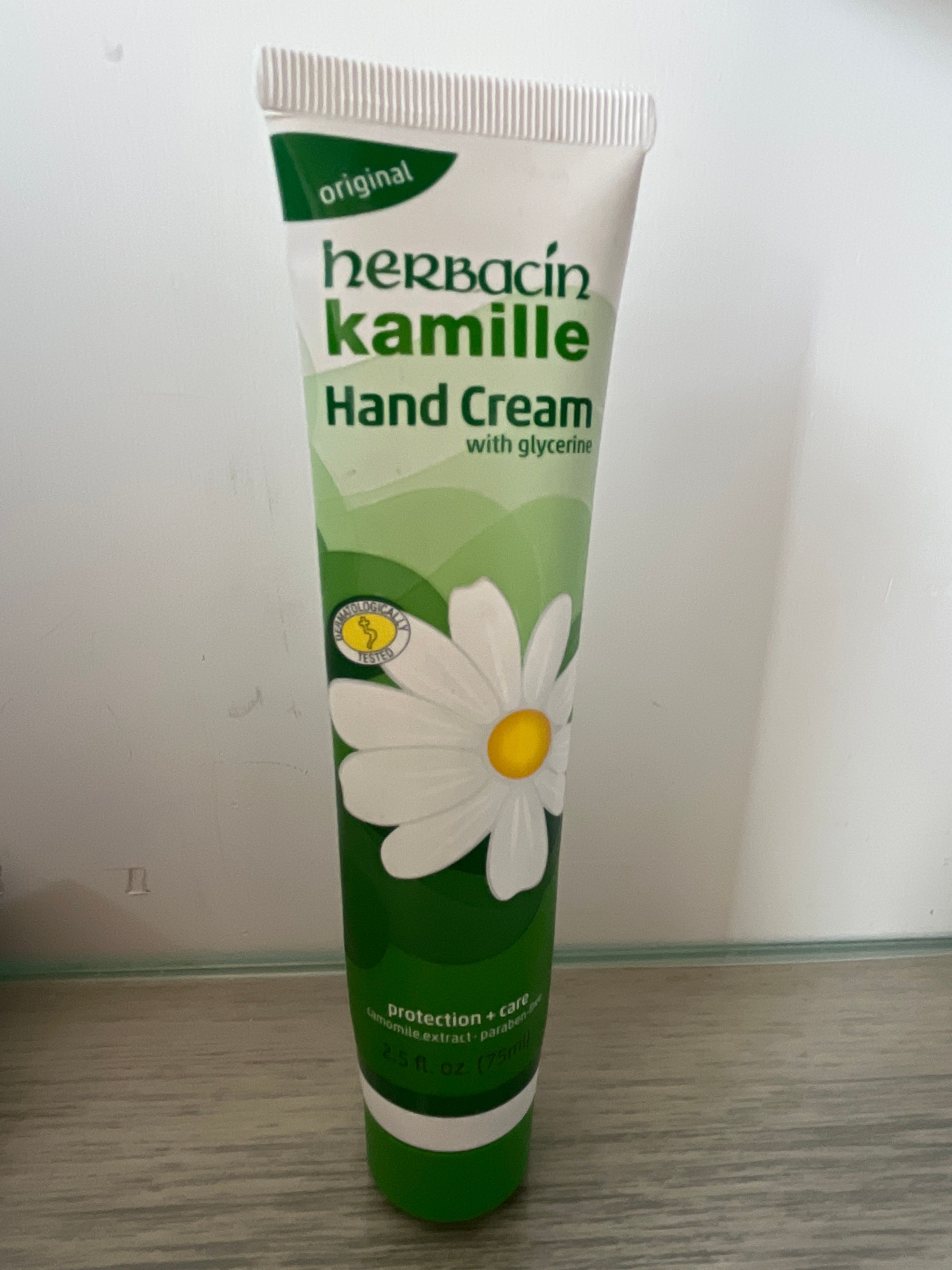 德國小甘菊 Herbacin 德國小甘菊經典配方護手霜 真實評價/用後感 by28**22 2 德國小甘菊 Herbacin 德國小甘菊經典配方護手霜 真實評價/實測照片 by28**22 2