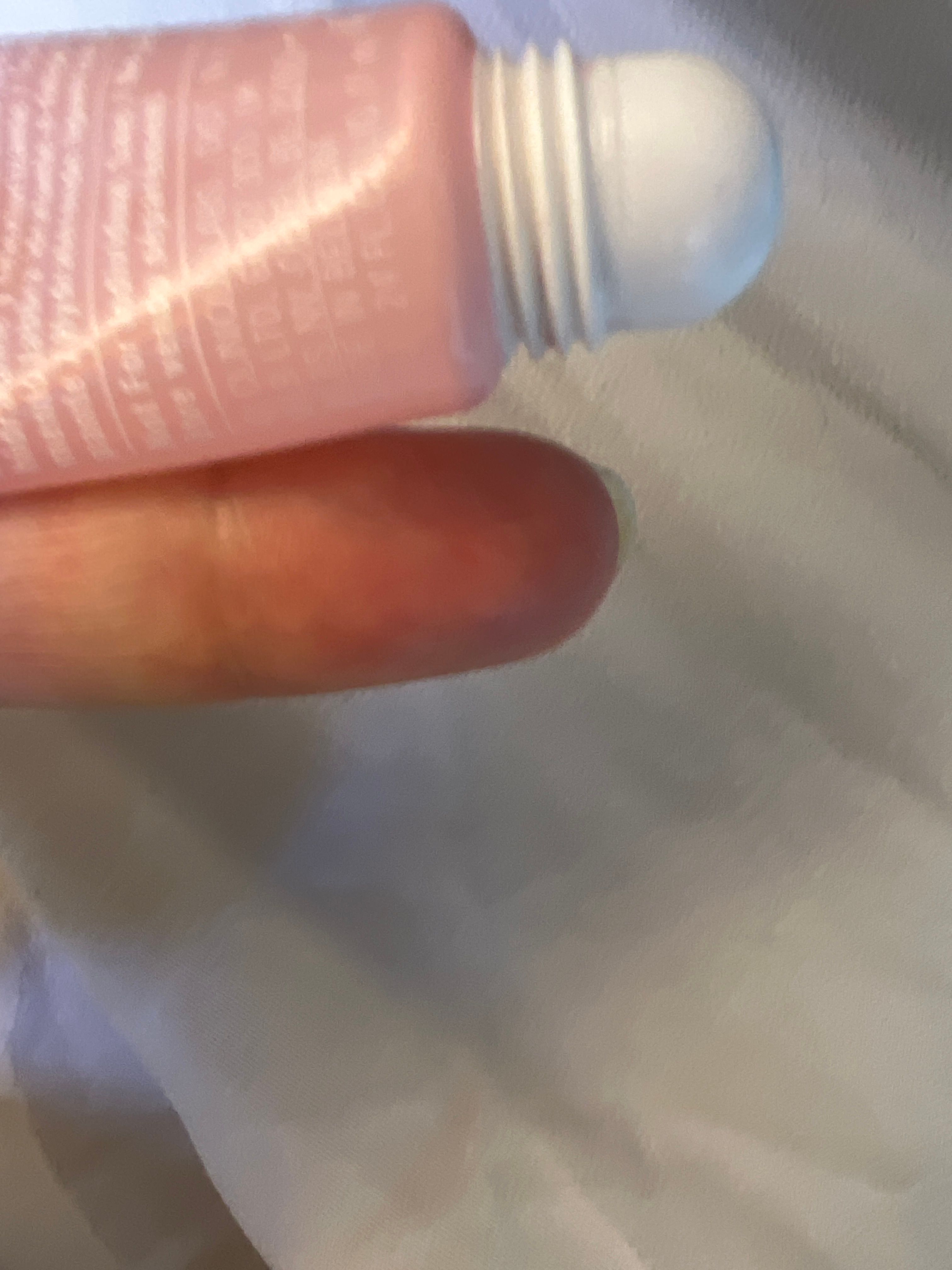 Clinique 水嫩補濕唇部精華 真實評價/用後感 byIn**ni 1 Clinique 水嫩補濕唇部精華 真實評價/實測照片 byIn**ni 1