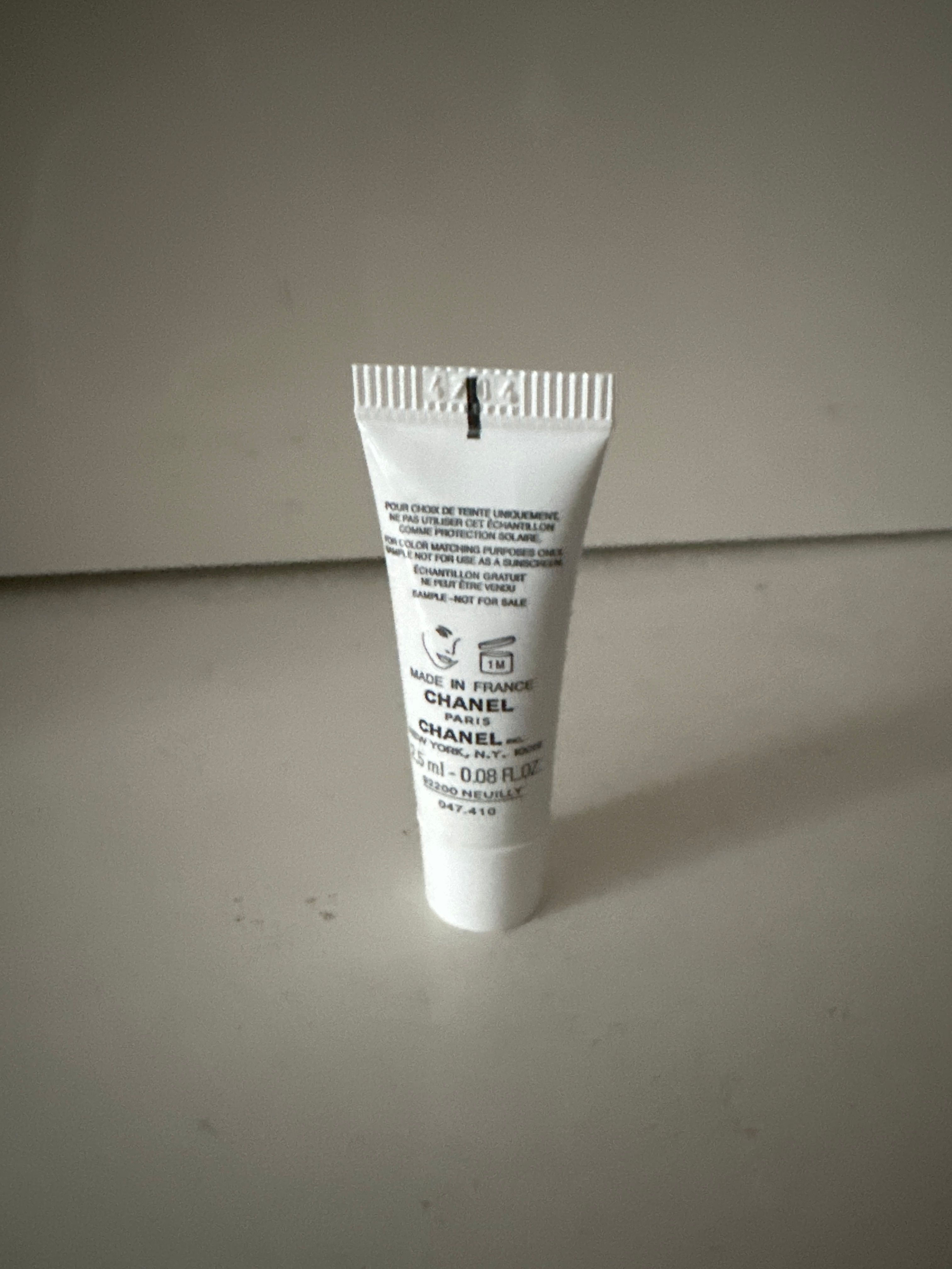 Chanel LE BLANC 珍珠光采防曬妝前乳SPF 40 / PA+++ 真實評價/實測照片 bykal***************com 2