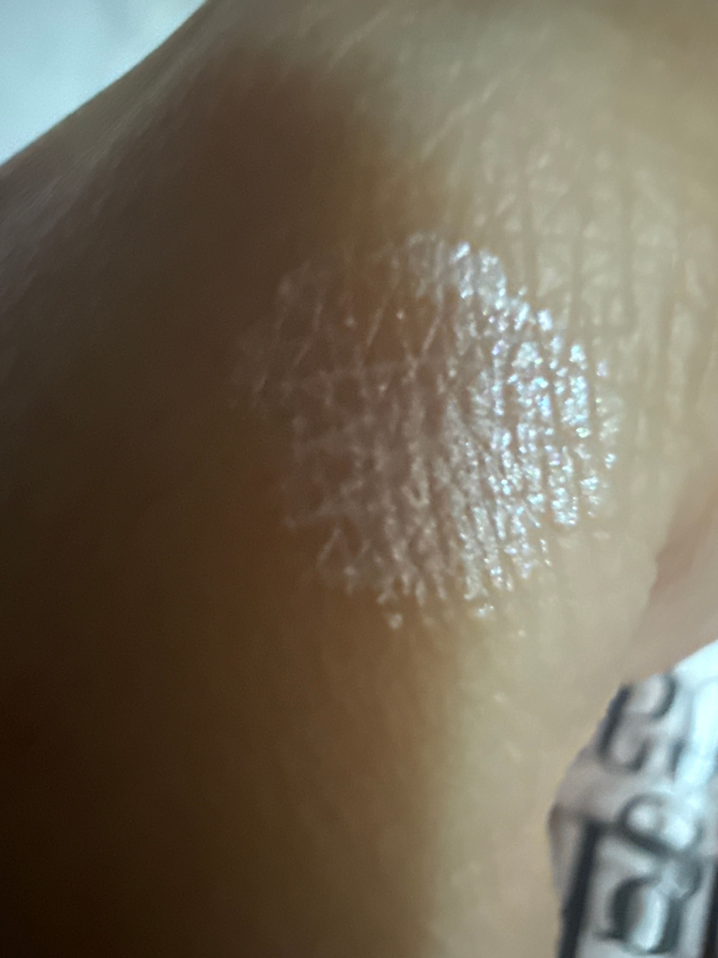 Benefit Cosmetics 粉紅光影液 High Beam Liquid Highlighter 真實評價/實測照片 byH***n 1