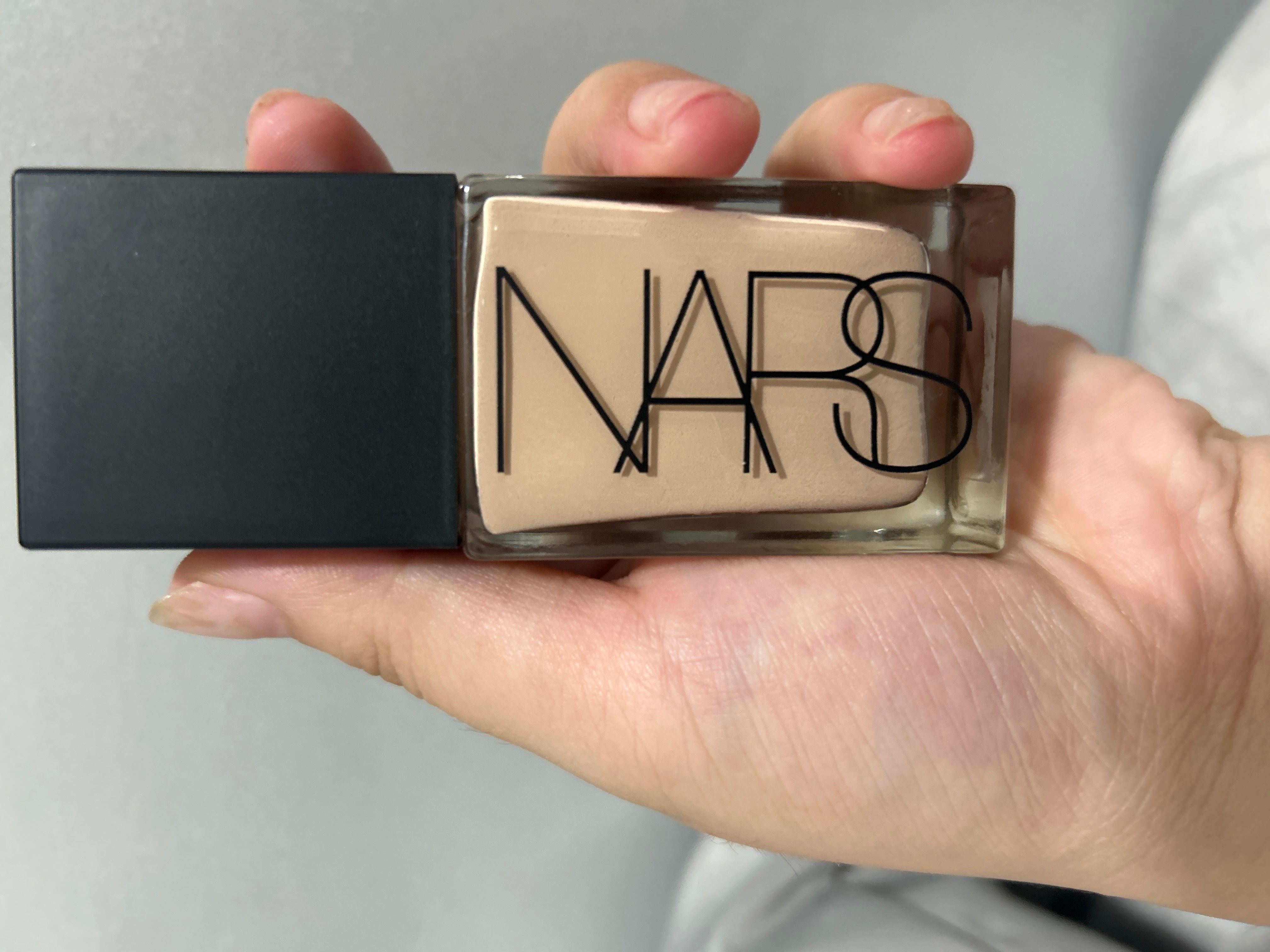 Nars 原生光亮肌粉底液 真實評價/實測照片 byleu*****************com 1
