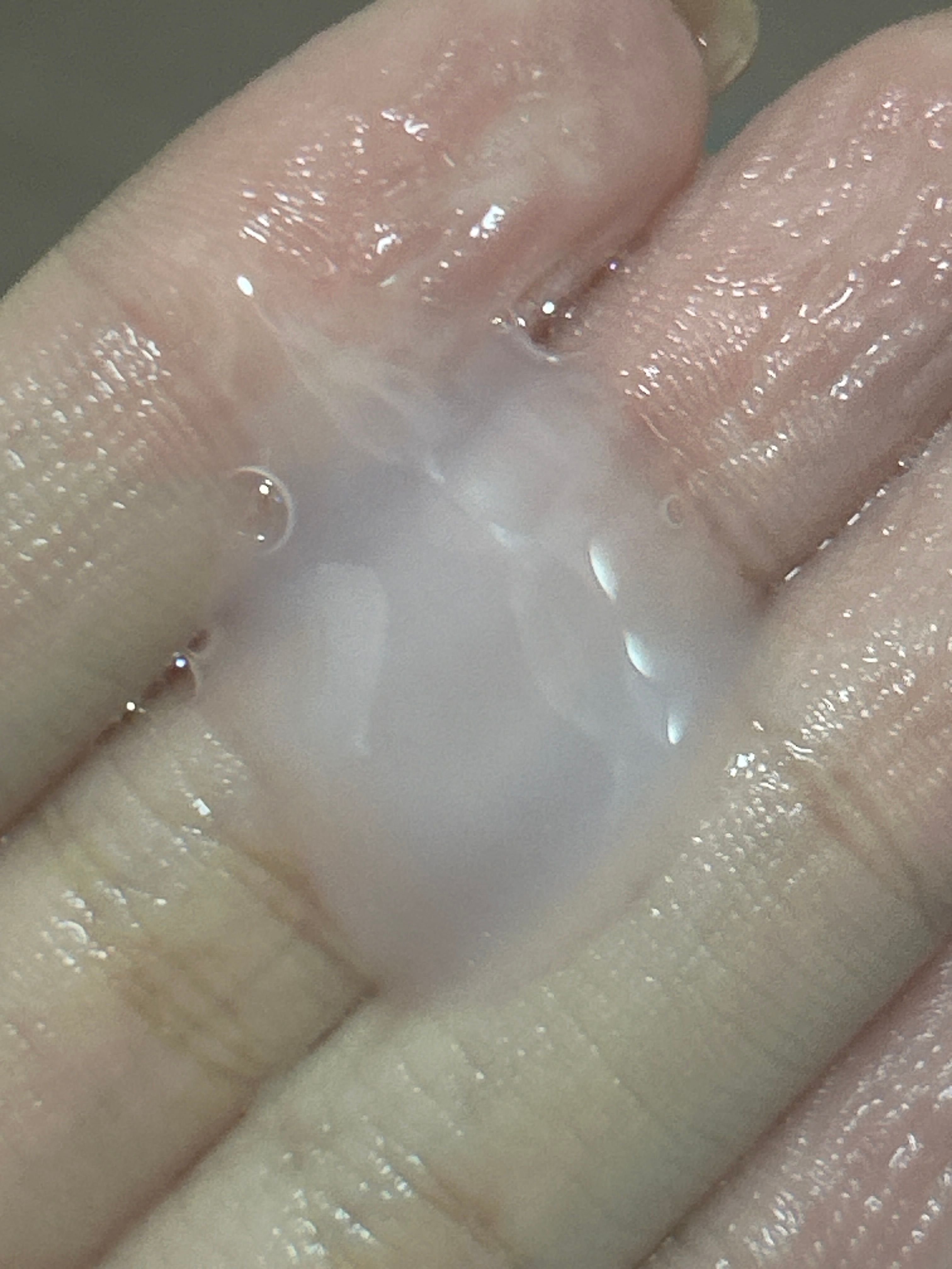 Dove 多芬 沐浴乳(櫻花&粉鹽) 真實評價/用後感 bymhm**************com 1 Dove 多芬 沐浴乳(櫻花&粉鹽) 真實評價/實測照片 bymhm**************com 1