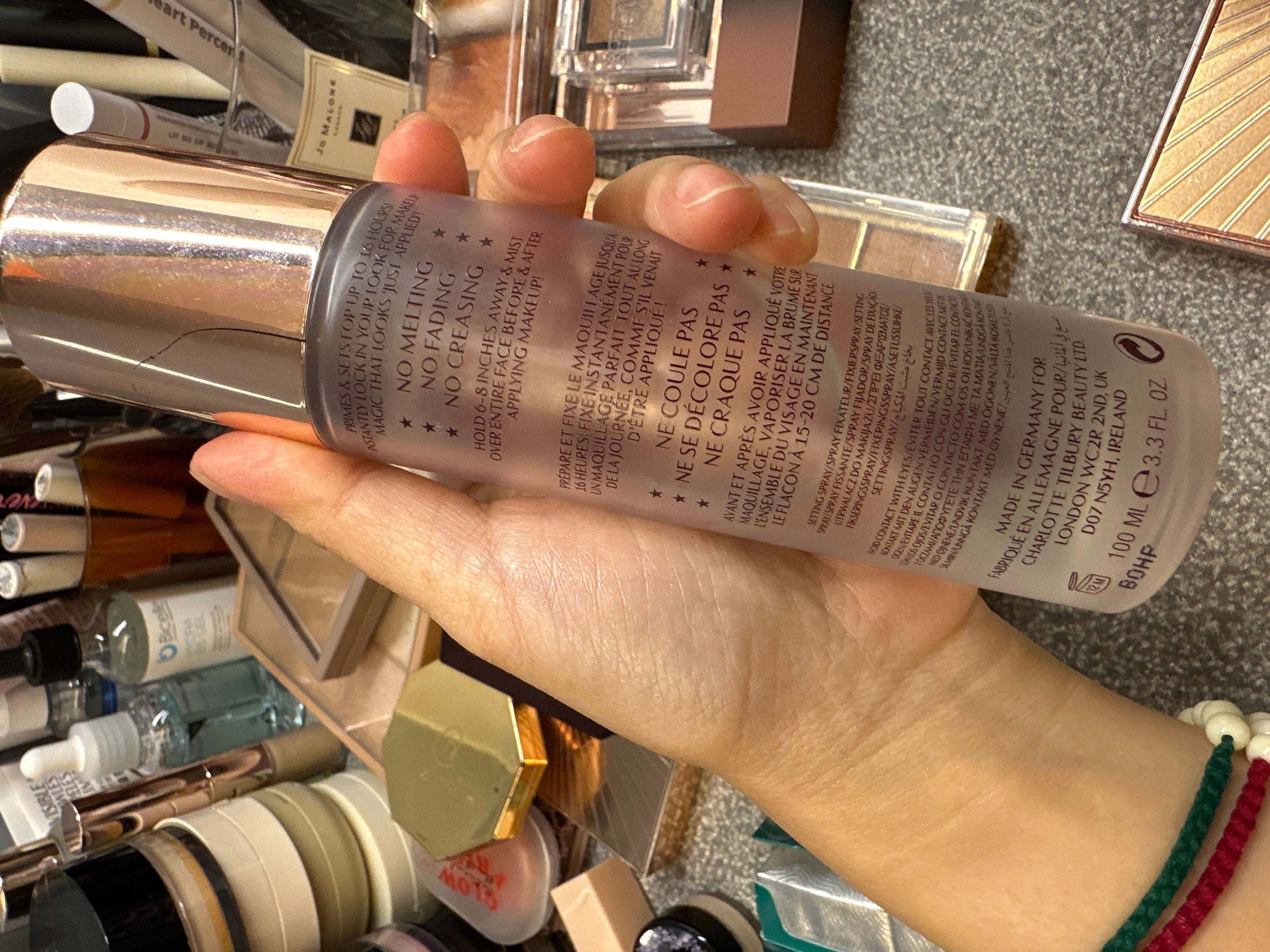 Charlotte Tilbury 輕盈無瑕定妝噴霧 真實評價/實測照片 byCha***tte 1