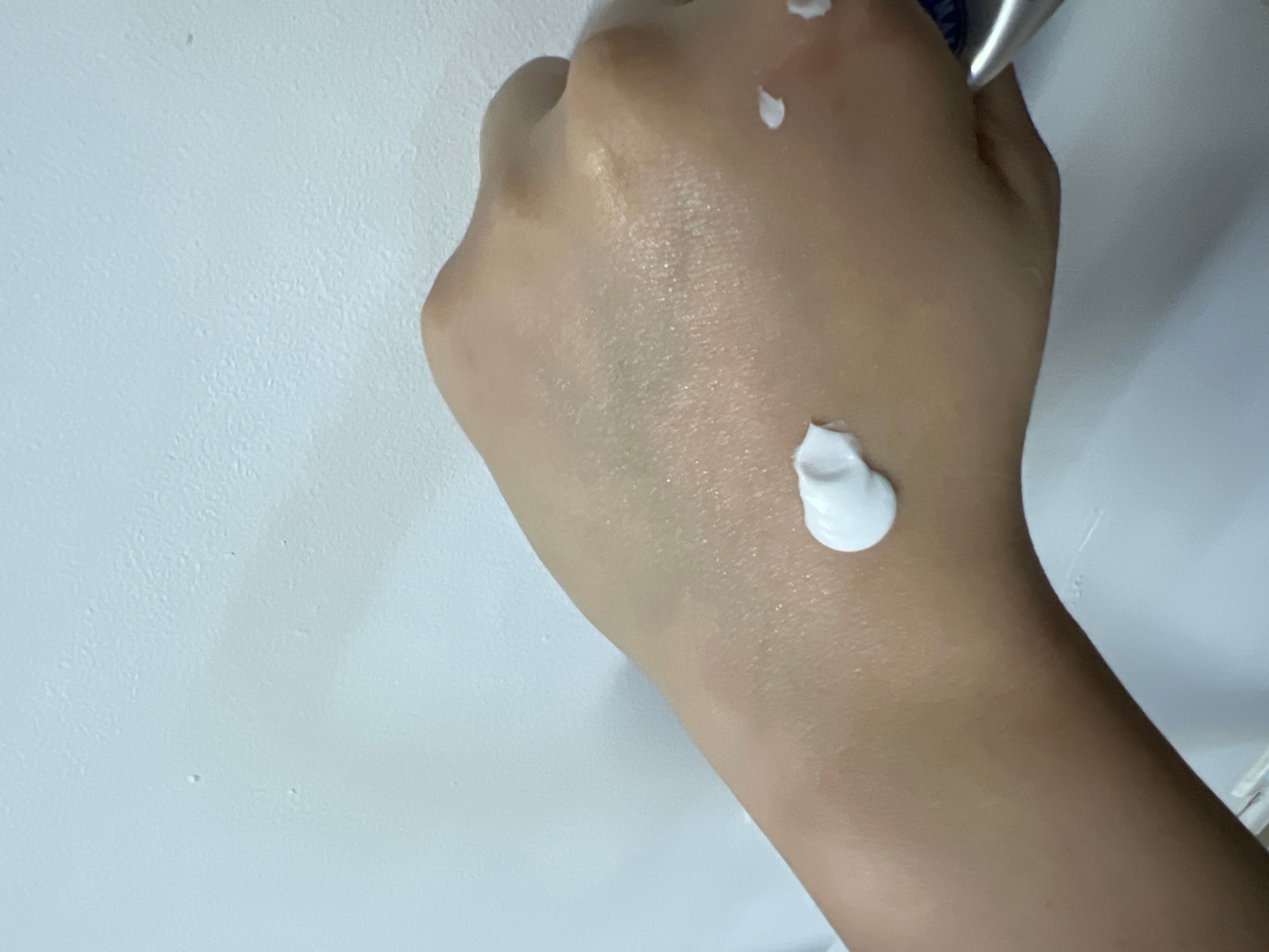 L'Occitane 乳木果潤手霜 真實評價/實測照片 byest*********************.hk 1