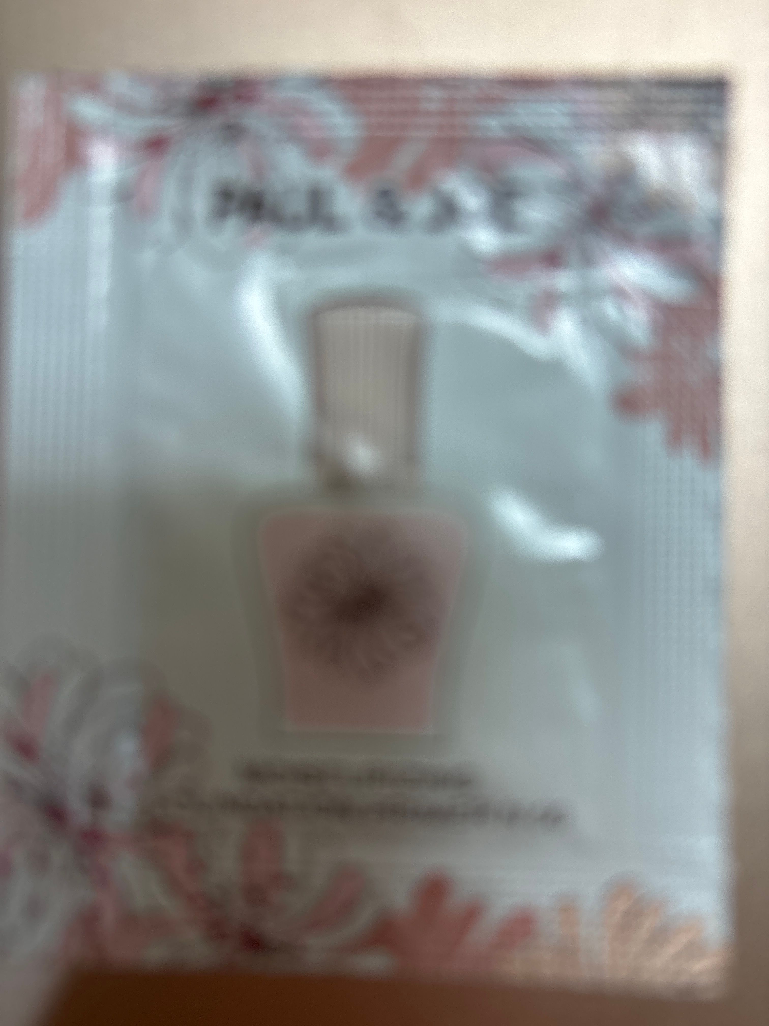 Paul & Joe 糖瓷防曬隔離乳 真實評價/用後感 byman****************com 1 Paul & Joe 糖瓷防曬隔離乳 真實評價/實測照片 byman****************com 1