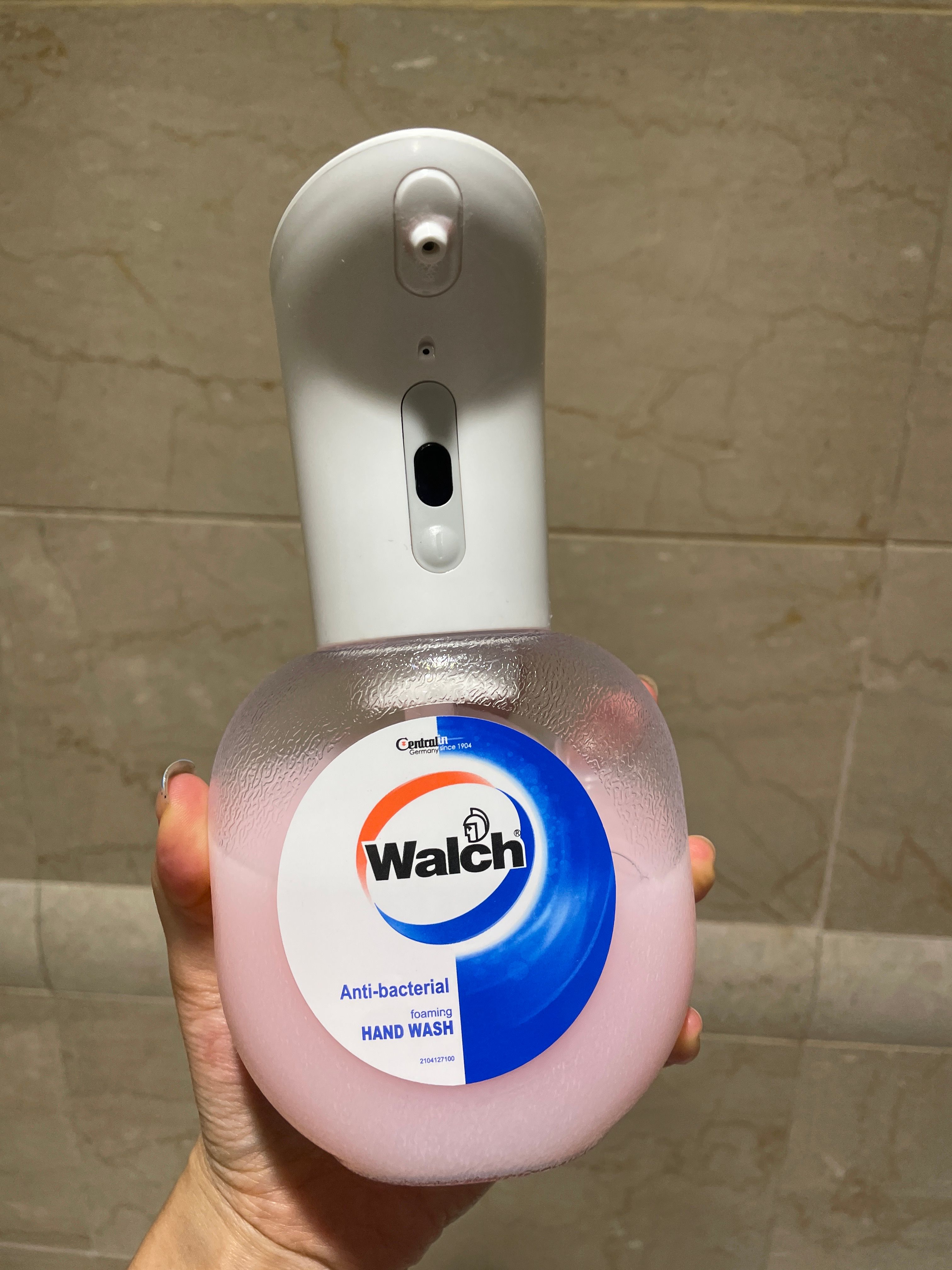 Walch 威露士 自動泡沬洗手液機 + 泡沫殺菌洗手液 真實評價/用後感 bychr********************com 1 Walch 威露士 自動泡沬洗手液機 + 泡沫殺菌洗手液 真實評價/實測照片 bychr********************com 1