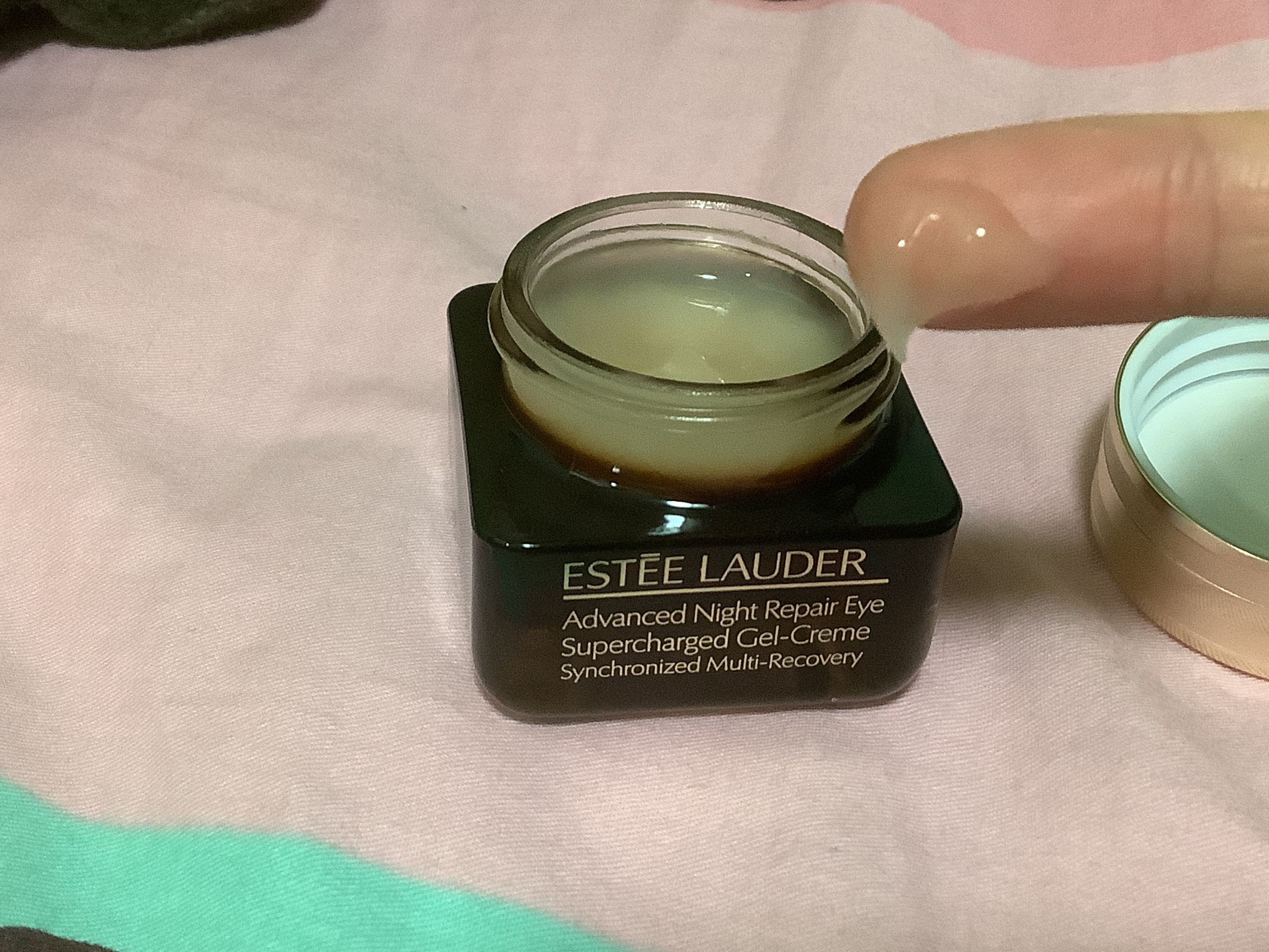 ESTÉE LAUDER 升級再生基因修復眼霜 真實評價/實測照片 bylau*************com 1