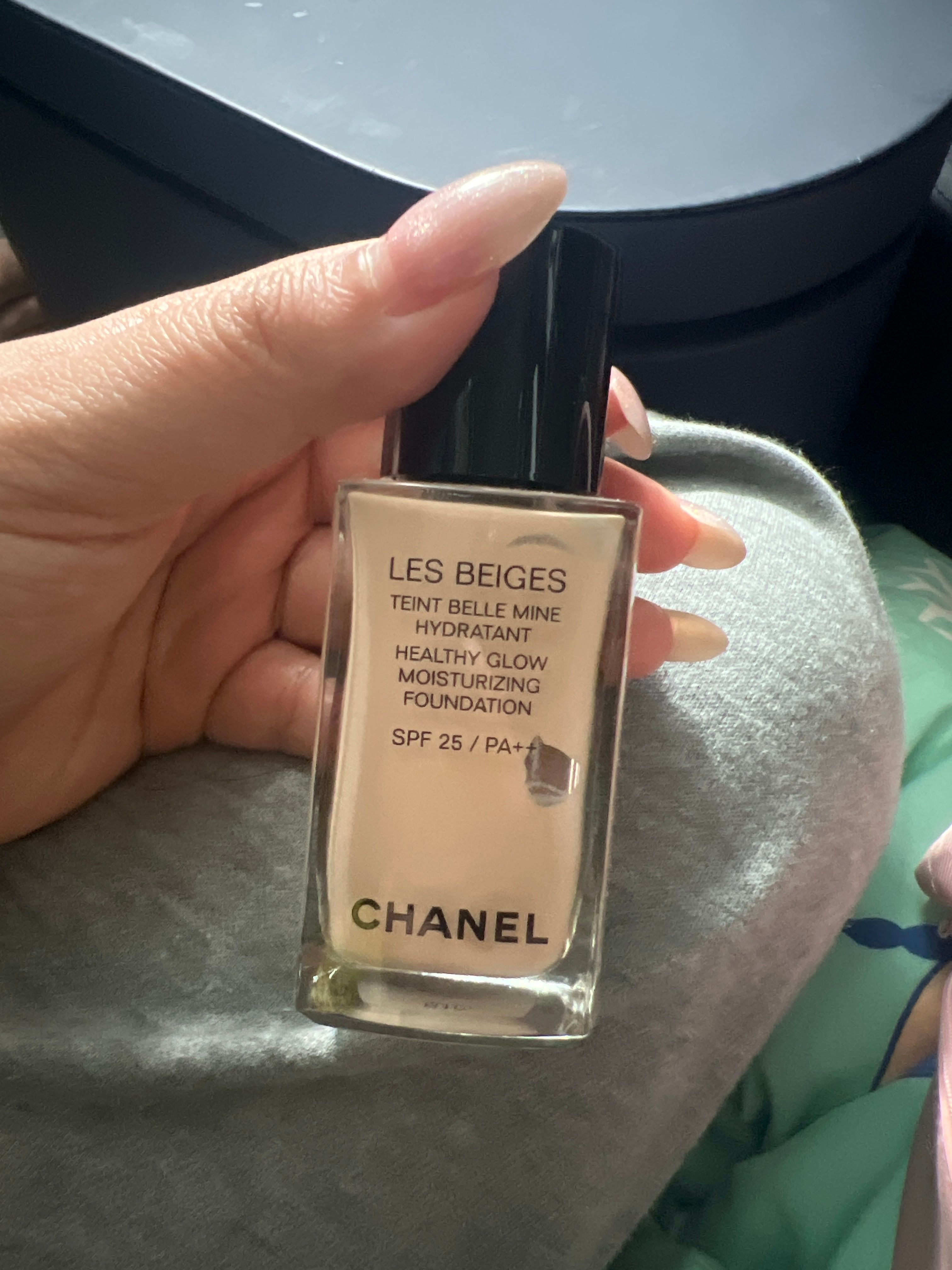 Chanel LES BEIGES 自然高光塑顏粉底 Healthy Glow Moisturizing Foundation 真實評價/用後感 bycar******************com 1 Chanel LES BEIGES 自然高光塑顏粉底 Healthy Glow Moisturizing Foundation 真實評價/實測照片 bycar******************com 1