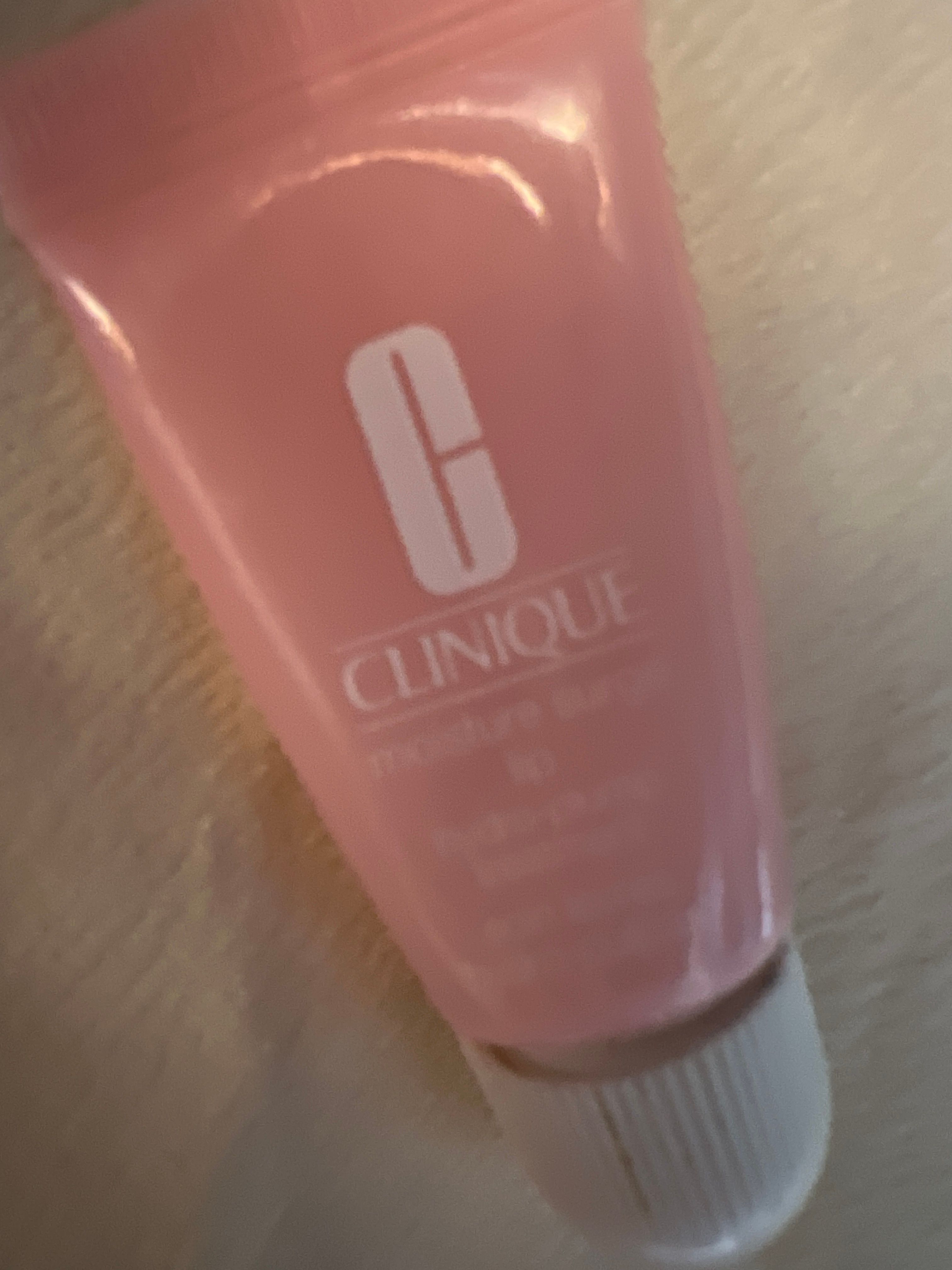 Clinique 水嫩補濕唇部精華 真實評價/用後感 byIn**ni 1 Clinique 水嫩補濕唇部精華 真實評價/實測照片 byIn**ni 1