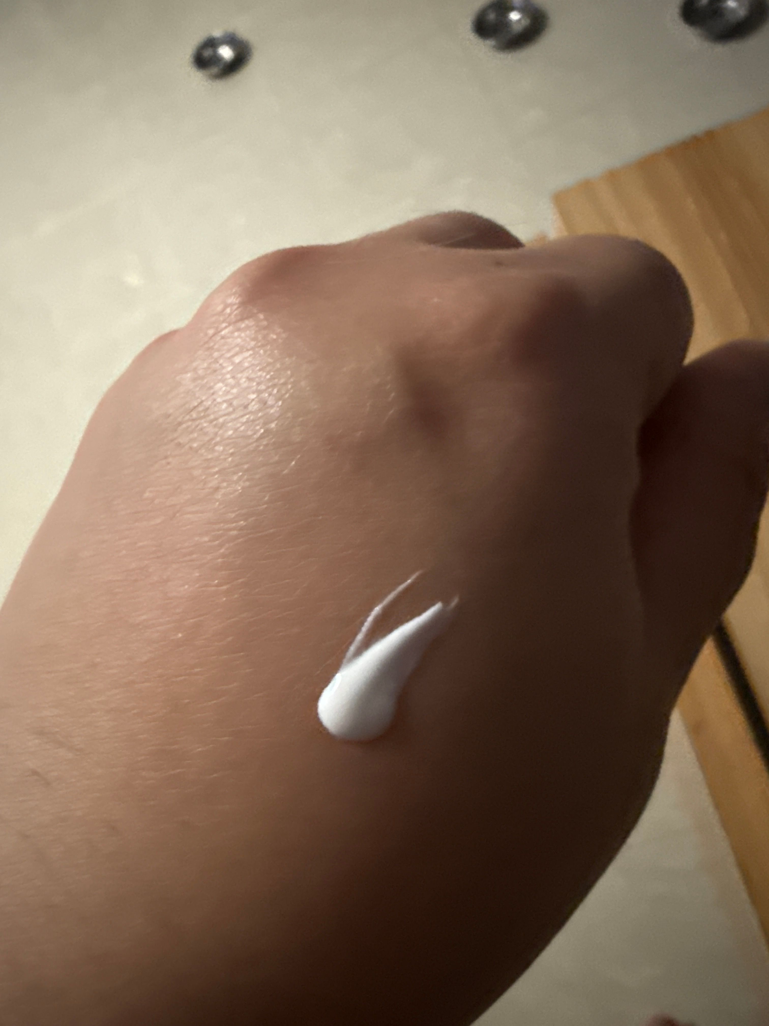 Mistine 水感修護防曬乳SPF50+ PA++++ 真實評價/實測照片 byA*a 1