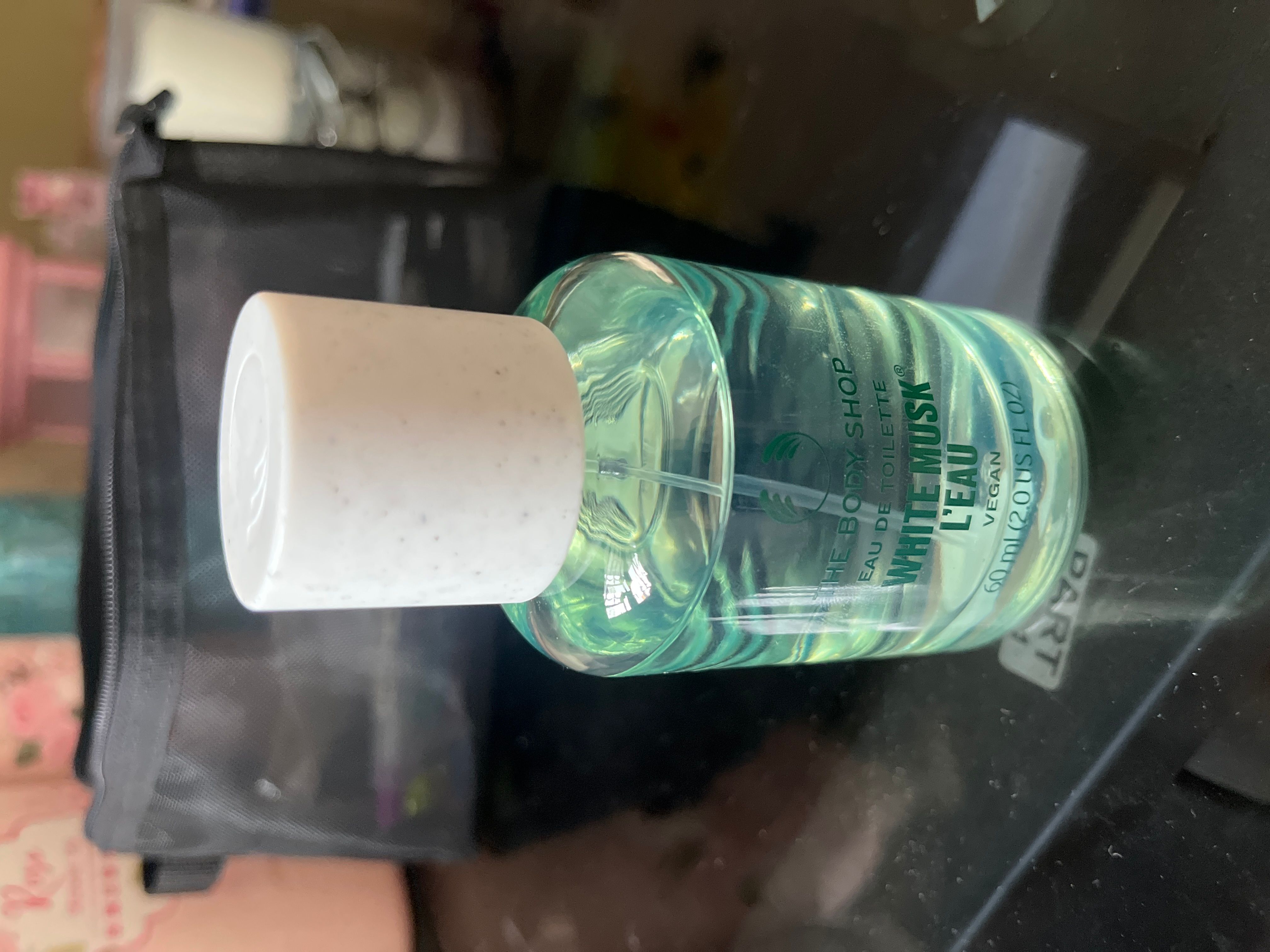 The Body Shop 白麝香晨露淡香水 WHITE MUSK® L’eau EAU DE TOILETTE 真實評價/用後感 bysuk*****************com 1 The Body Shop 白麝香晨露淡香水 WHITE MUSK® L’eau EAU DE TOILETTE 真實評價/實測照片 bysuk*****************com 1