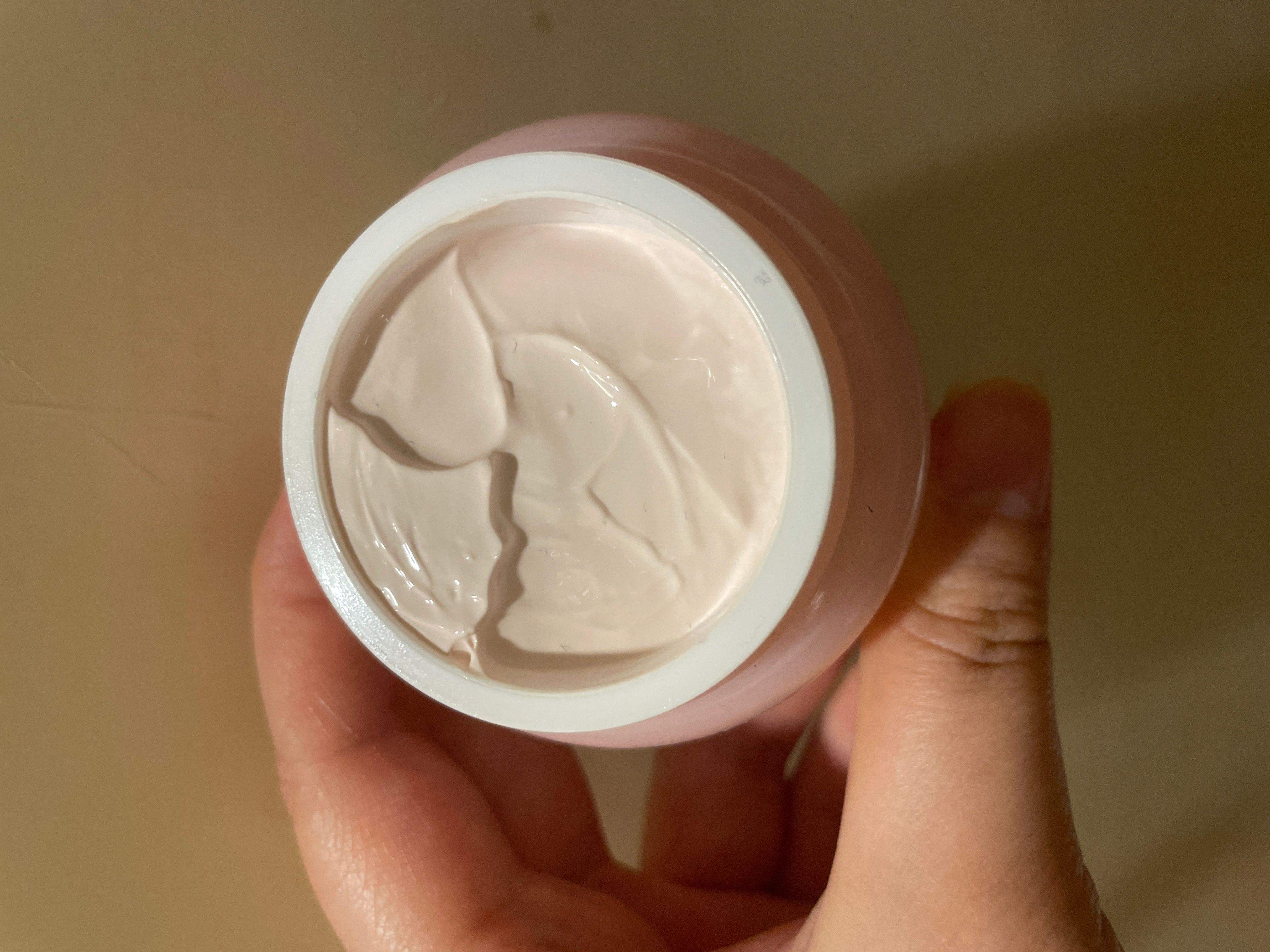 Innisfree 濟州王櫻透嫩素顏霜 真實評價/實測照片 bykis**************com 1