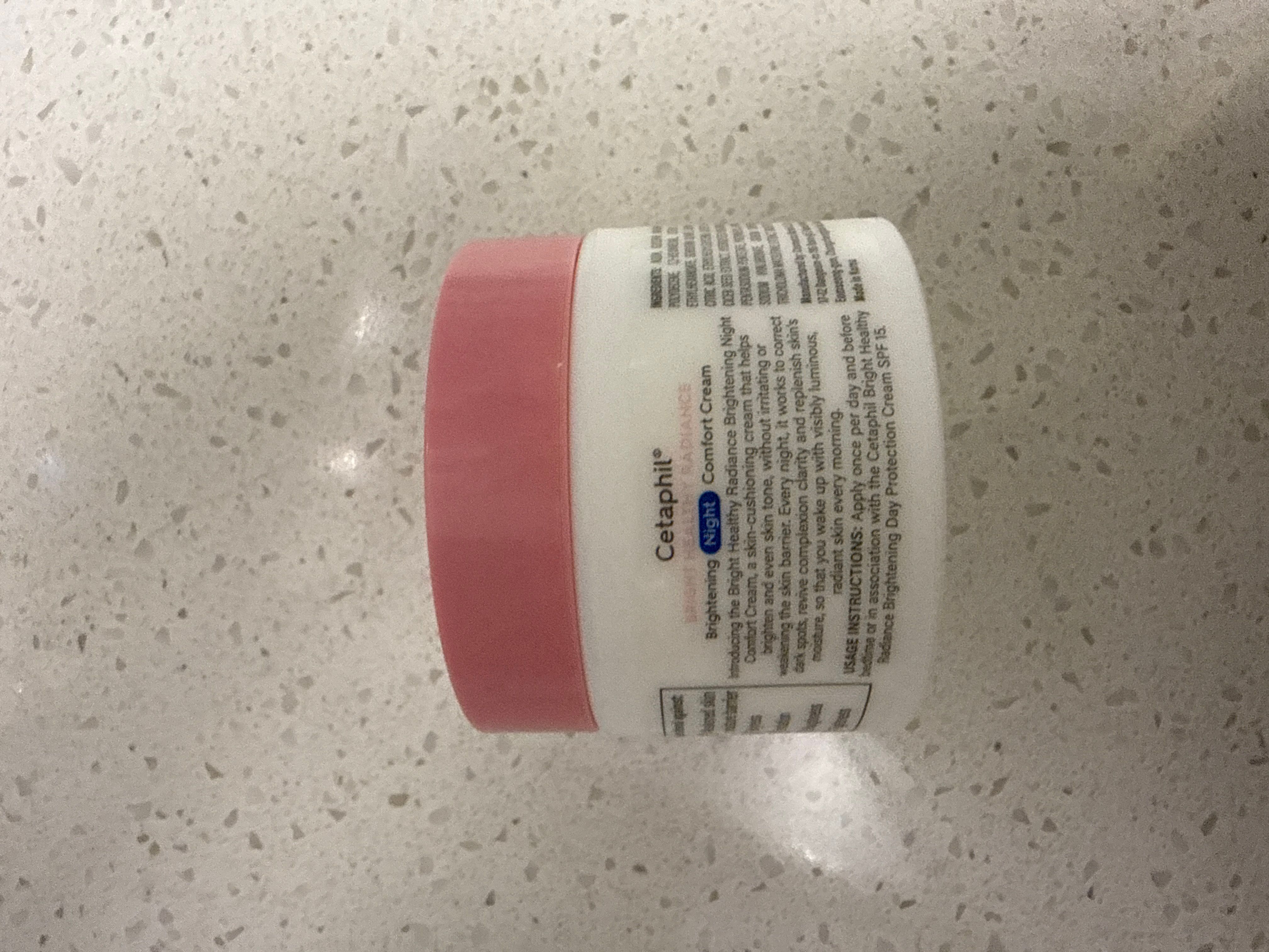 Cetaphil 透亮抗敏舒緩晚霜 真實評價/用後感 byhan********************.hk 1 Cetaphil 透亮抗敏舒緩晚霜 真實評價/實測照片 byhan********************.hk 1