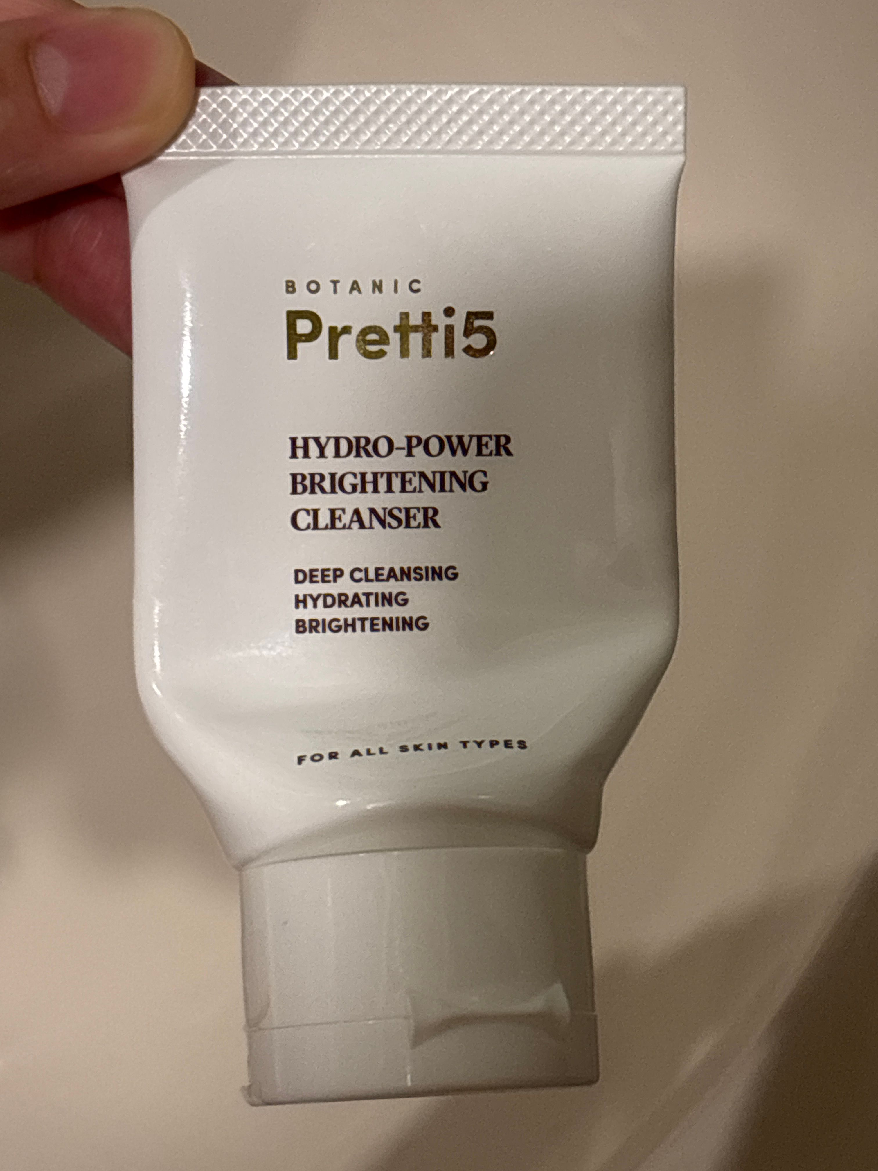 Pretti5 煥光水潤潔面乳 真實評價/用後感 bylis****************com 1 Pretti5 煥光水潤潔面乳 真實評價/實測照片 bylis****************com 1