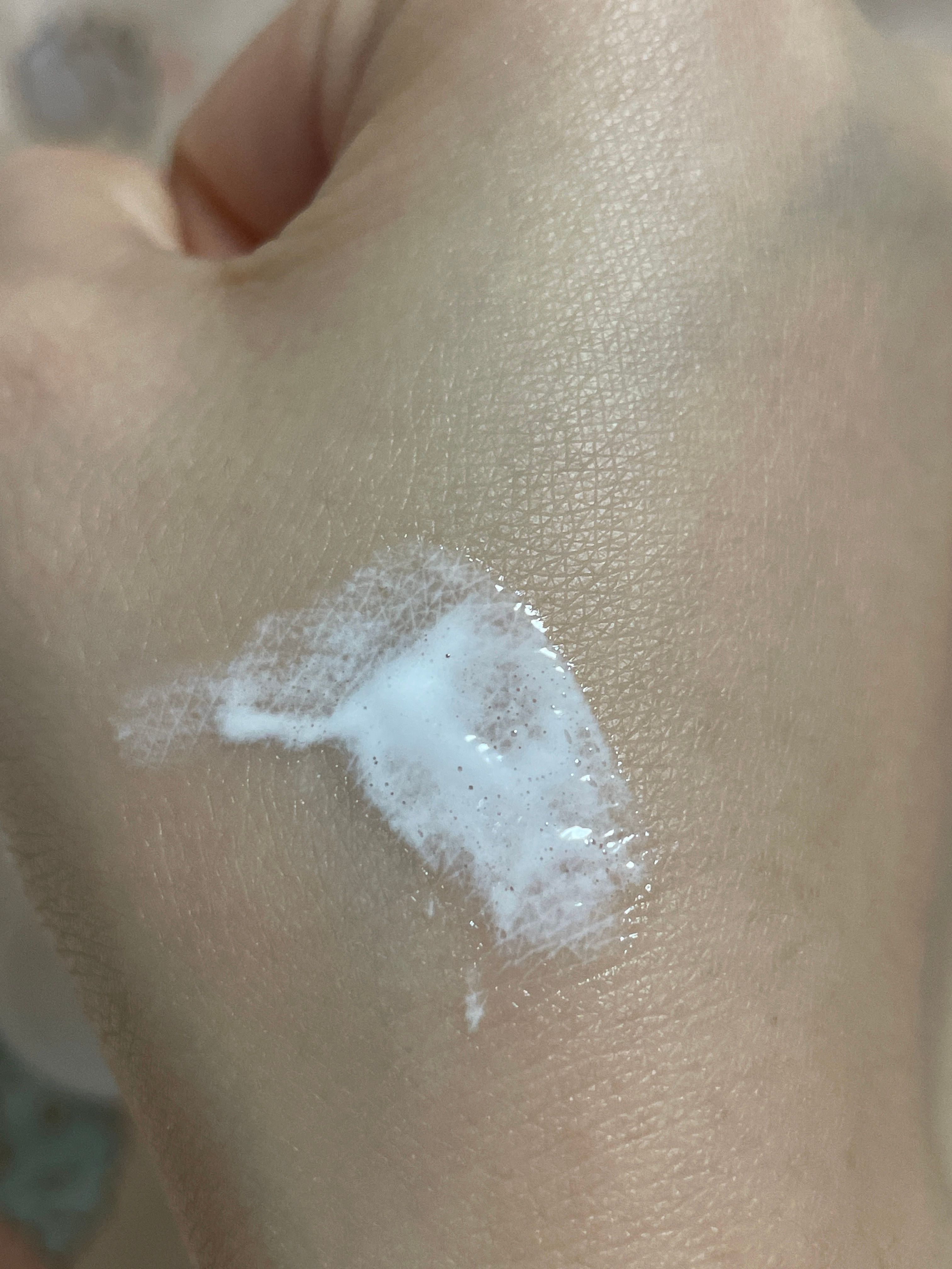 La Roche-Posay B5萬用修復霜 真實評價/用後感 byY*i 1 La Roche-Posay B5萬用修復霜 真實評價/實測照片 byY*i 1
