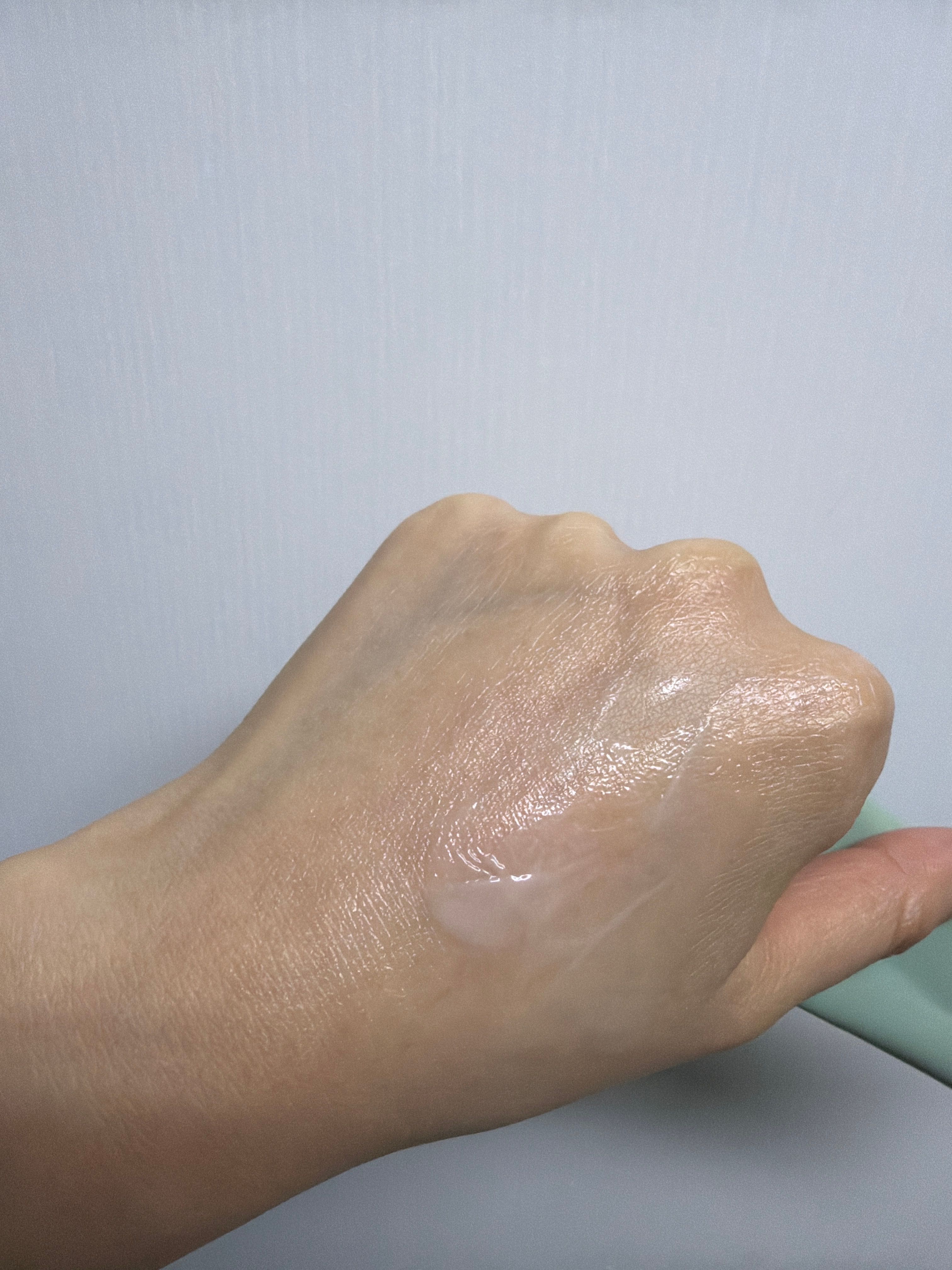 Caudalie 葡萄籽控油保濕面霜 Vinosource Moisturizing Mattifying Fluid 真實評價/用後感 bye.j*************com 1 Caudalie 葡萄籽控油保濕面霜 Vinosource Moisturizing Mattifying Fluid 真實評價/實測照片 bye.j*************com 1