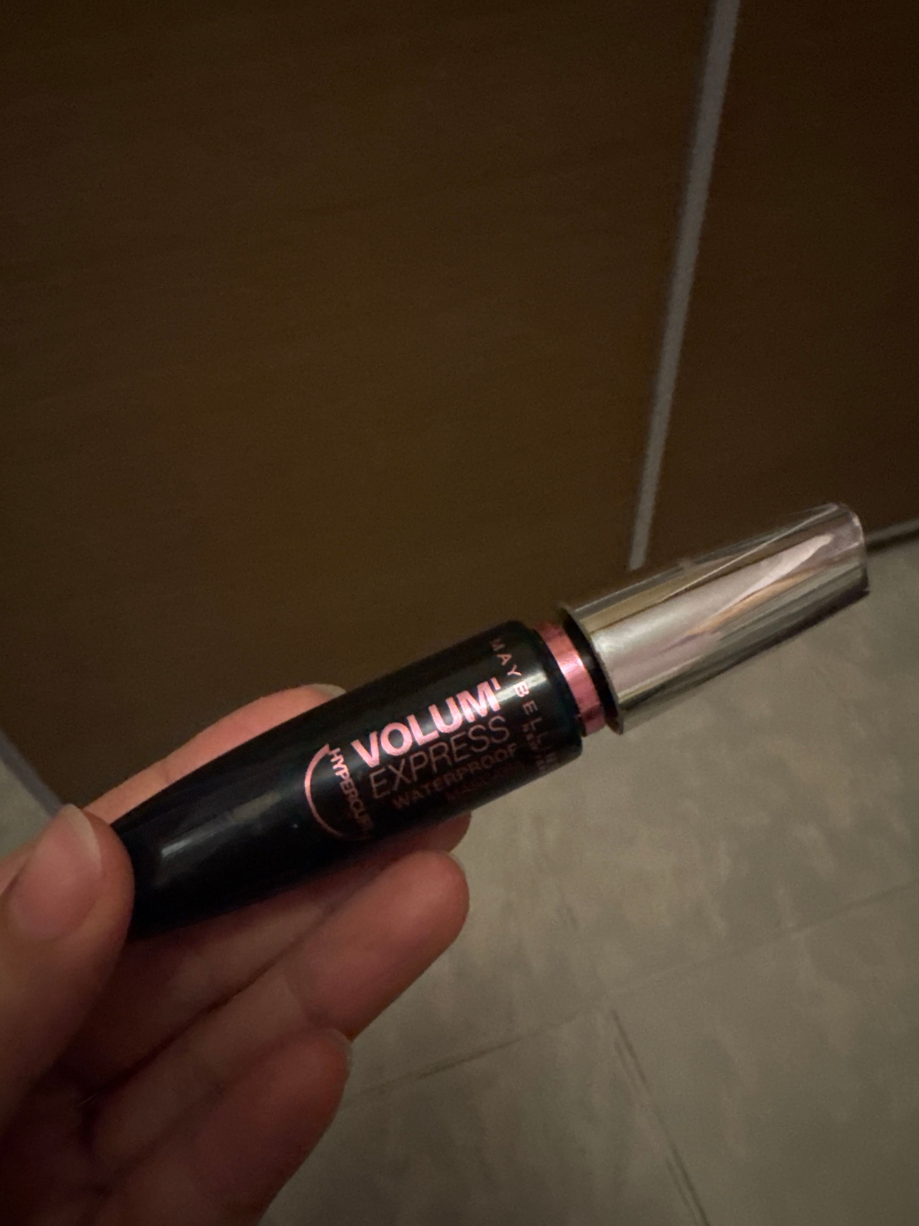 Maybelline New York 瞬盈防水睫毛液 真實評價/用後感 byUPE********** Lo 2 Maybelline New York 瞬盈防水睫毛液 真實評價/實測照片 byUPE********** Lo 2