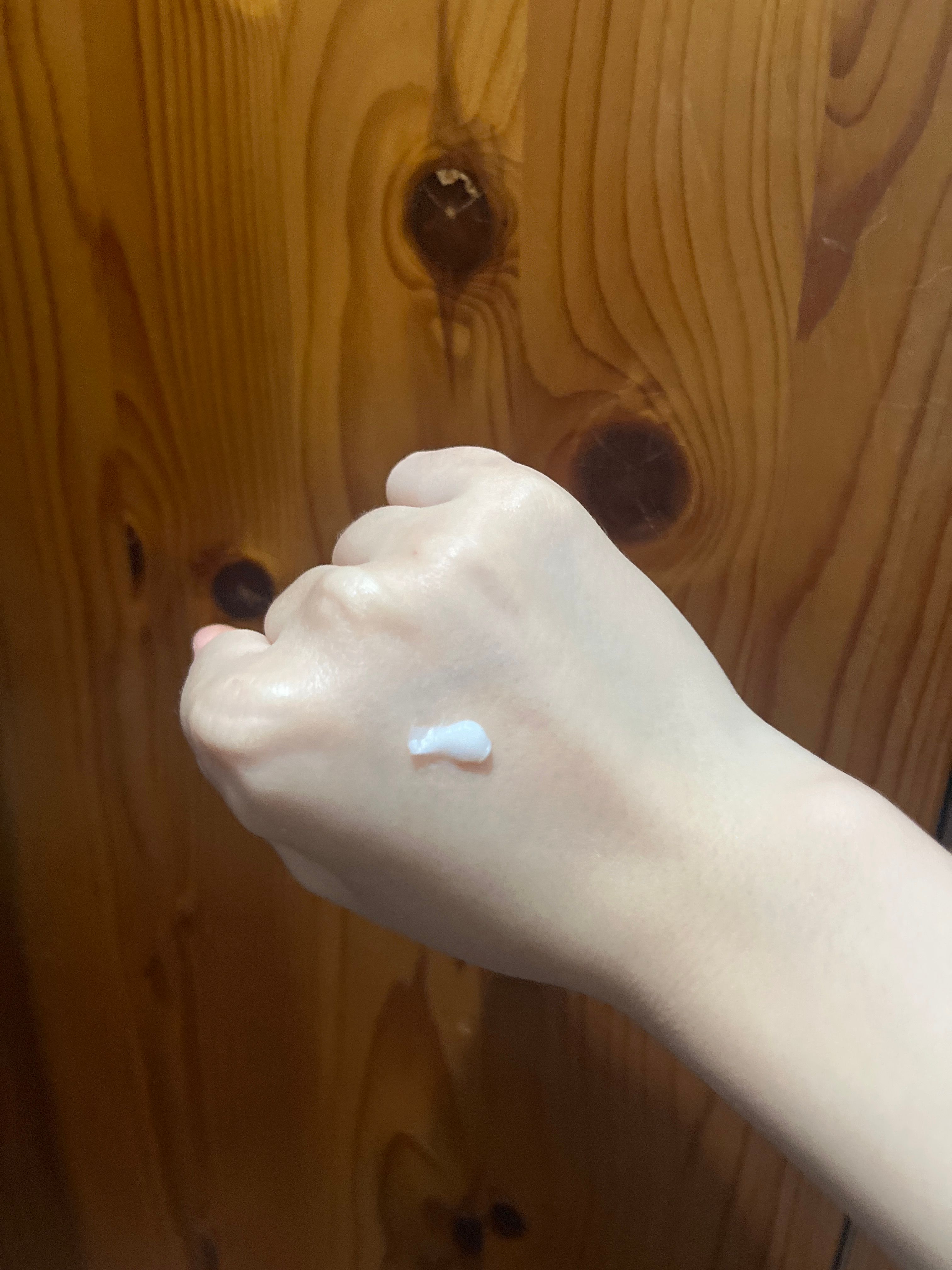 德國小甘菊 Herbacin 德國小甘菊經典配方護手霜 真實評價/用後感 byk***y 1 德國小甘菊 Herbacin 德國小甘菊經典配方護手霜 真實評價/實測照片 byk***y 1