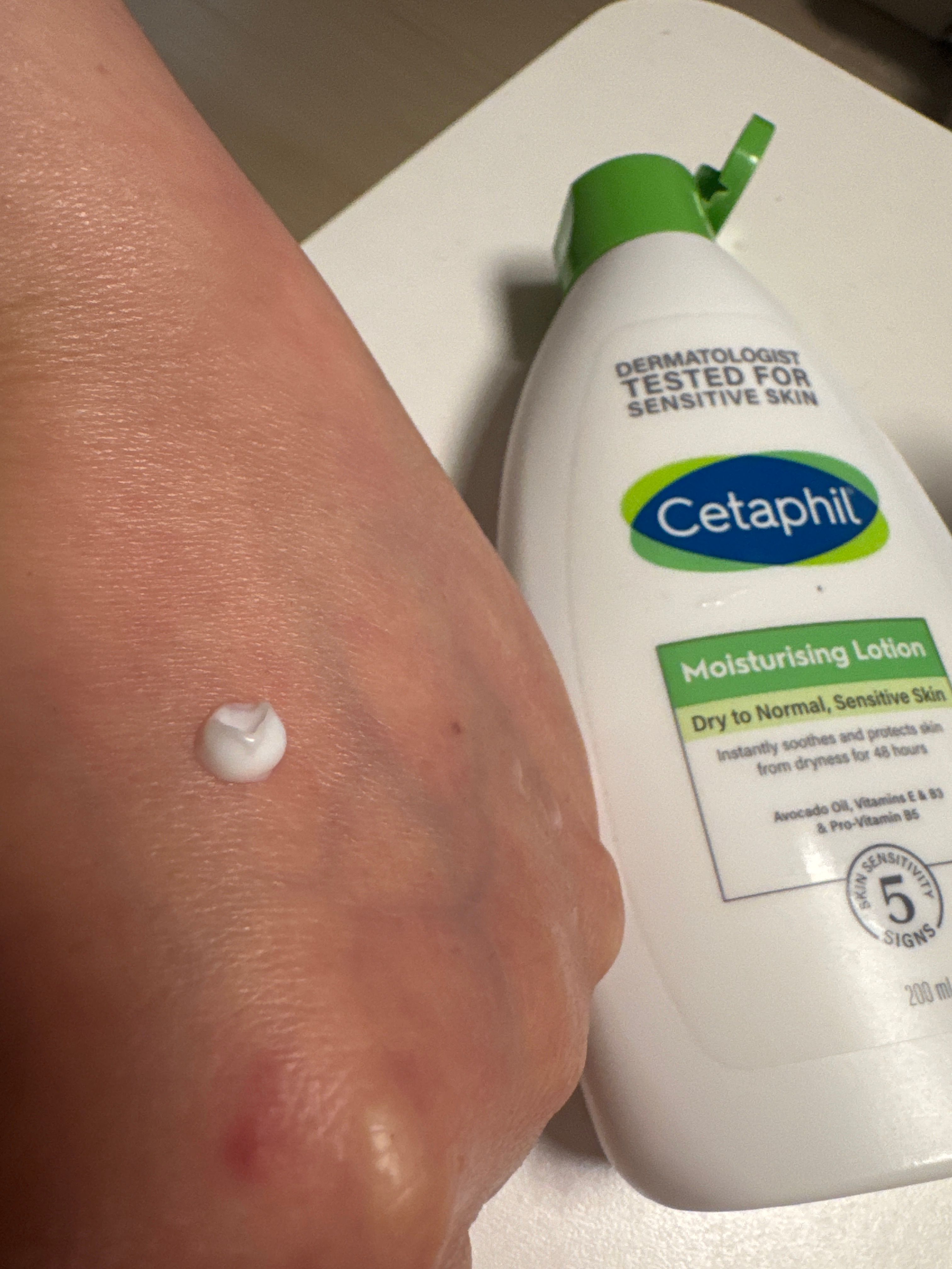 Cetaphil 舒特膚潤膚乳液 真實評價/用後感 bykla************com 3 Cetaphil 舒特膚潤膚乳液 真實評價/實測照片 bykla************com 3