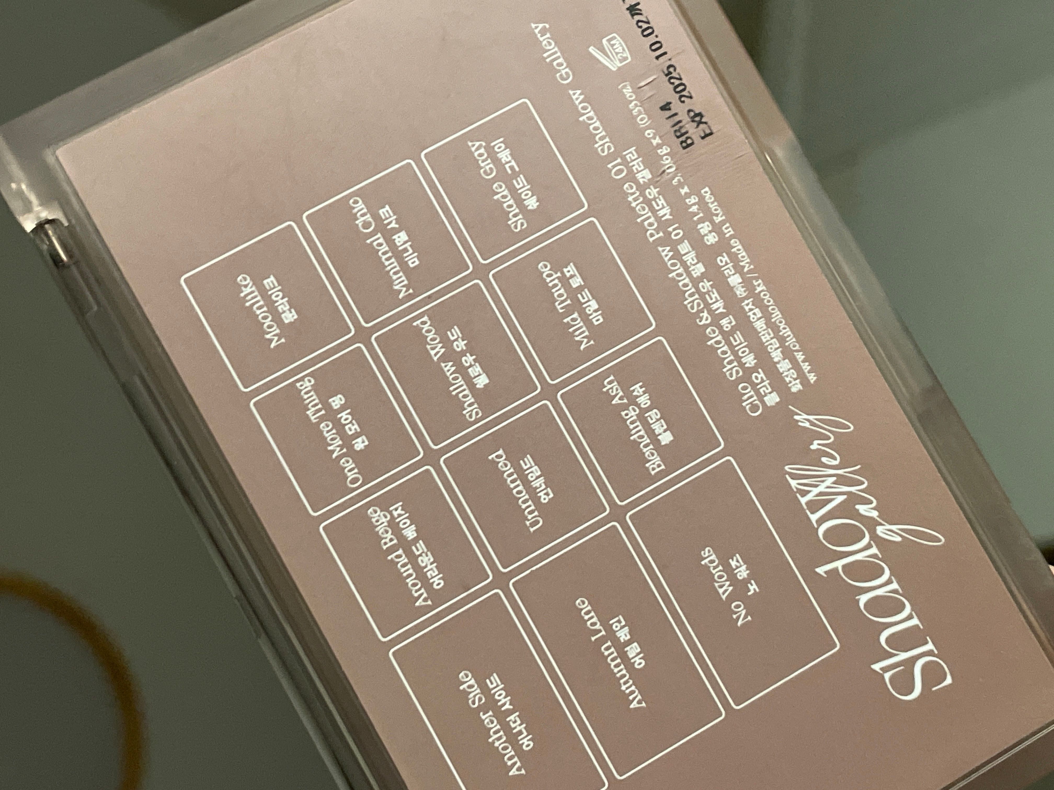 Clio 珂莉奧 10色眼影組合 真實評價/實測照片 byHah***0.0 1