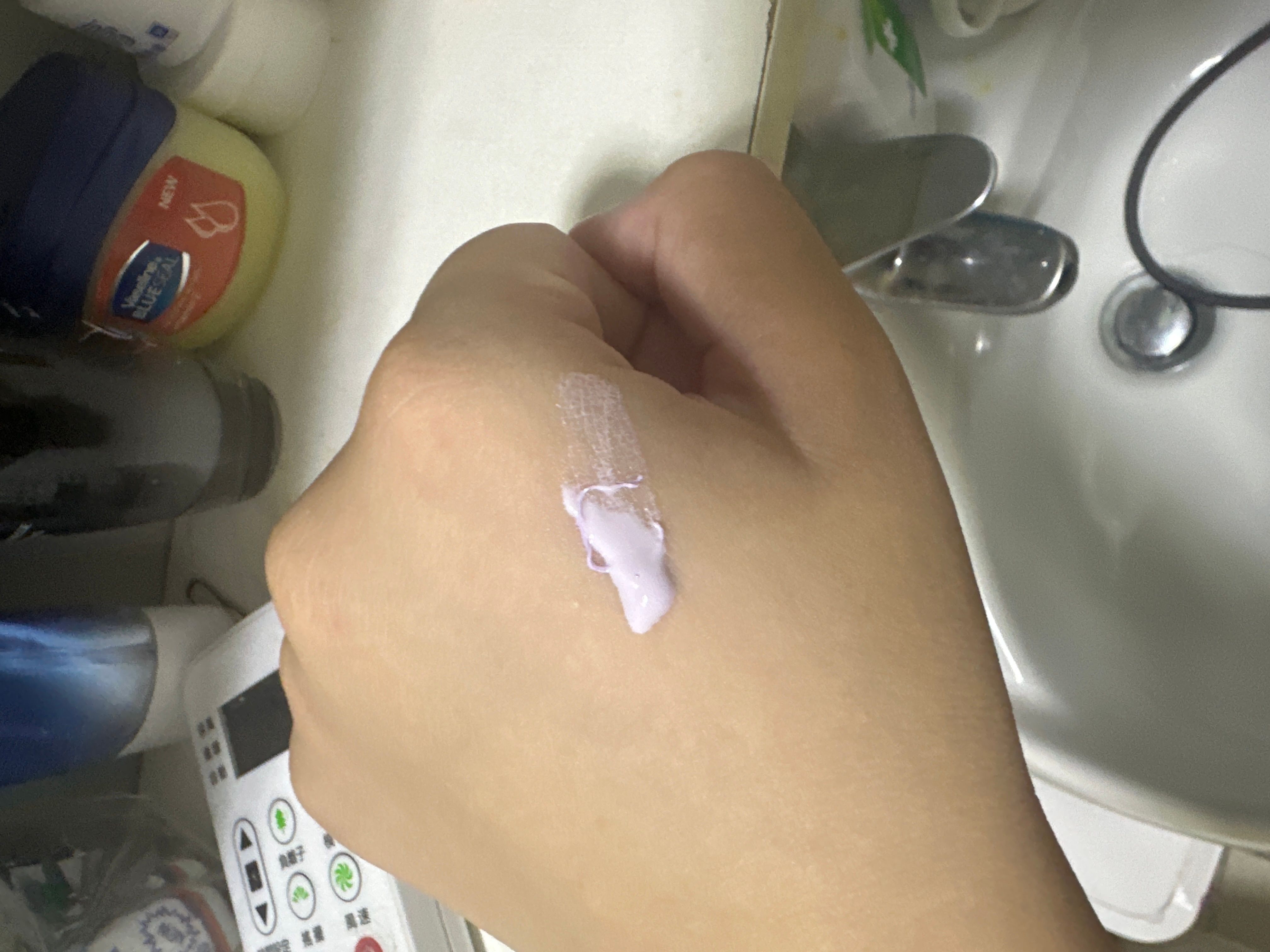 Sunplay 美肌亮膚防曬隔離霜SPF50+ PA++++ 真實評價/實測照片 byiv**io 1