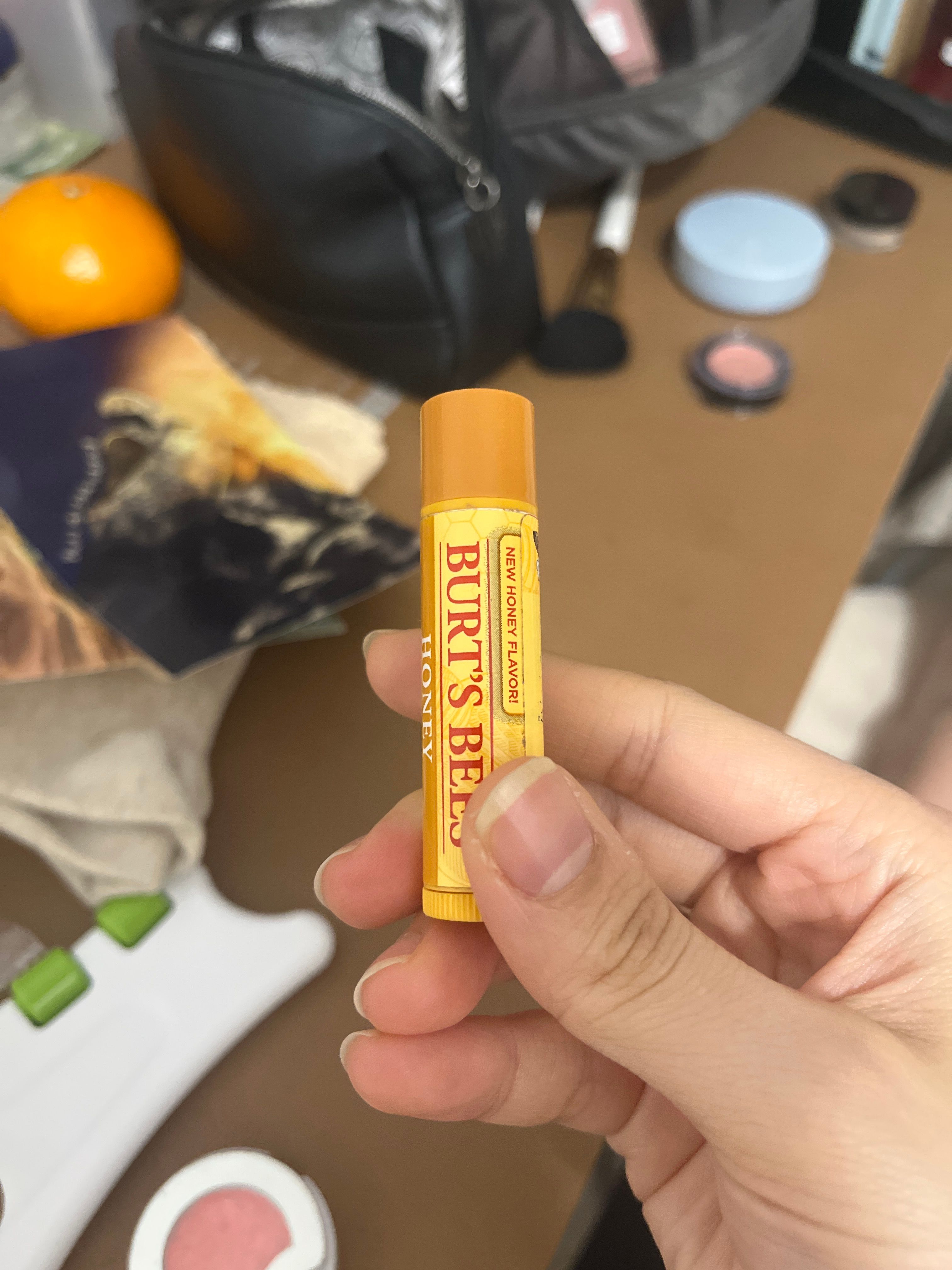 Burts Bees 蜜蠟皇牌潤唇膏 真實評價/實測照片 byhiu***************com 2