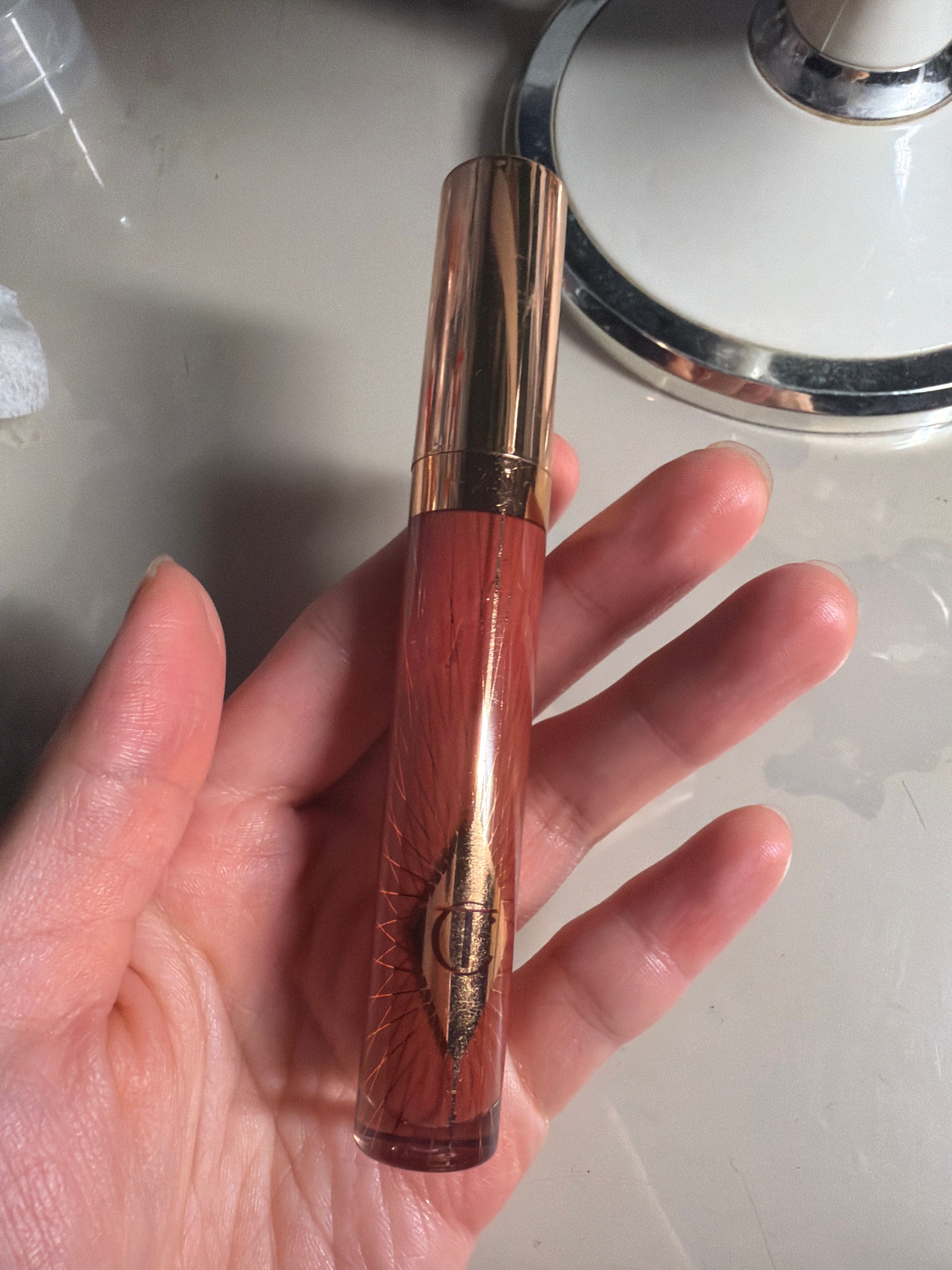 Charlotte Tilbury 極緻柔霧唇釉 真實評價/實測照片 byPig**********die 2