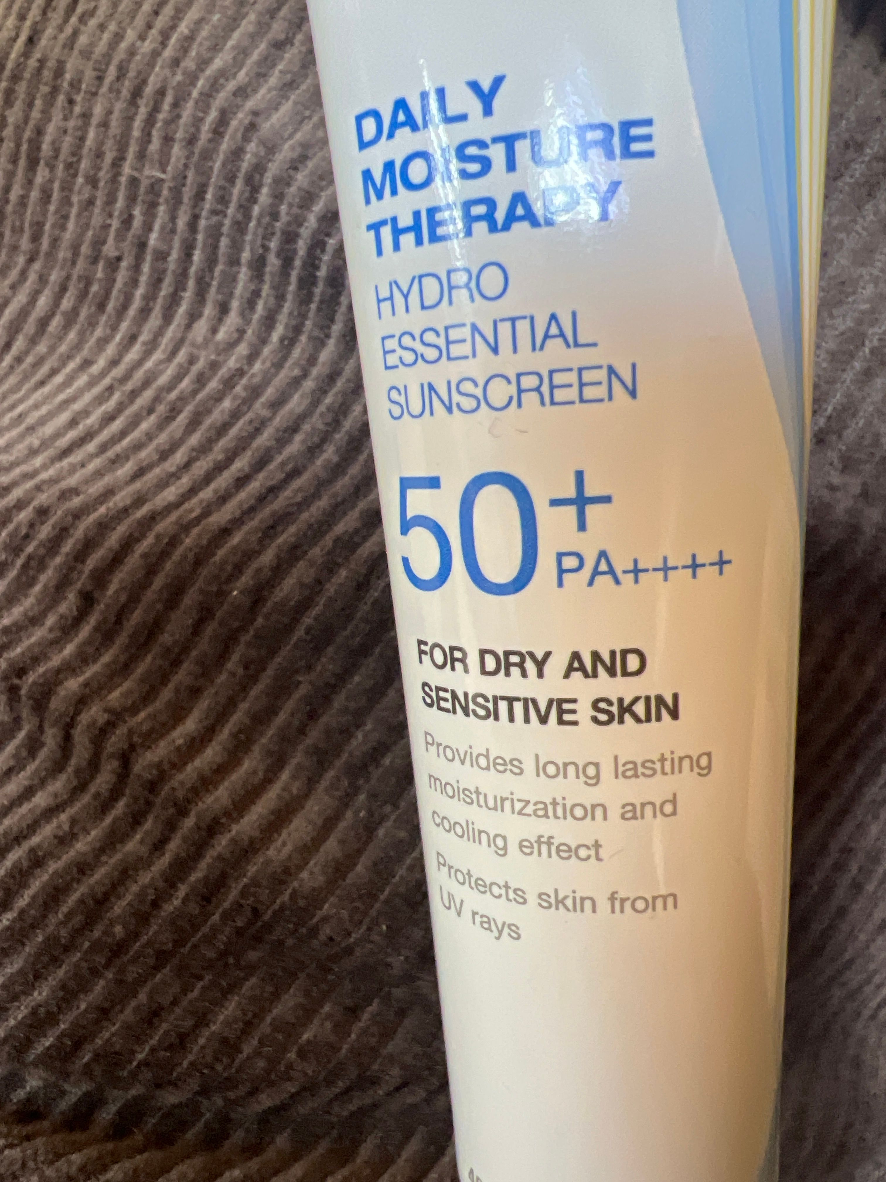 Physiogel 低敏防曬乳霜SPF50+ PA++++ 真實評價/用後感 bye*f 2 Physiogel 低敏防曬乳霜SPF50+ PA++++ 真實評價/實測照片 bye*f 2