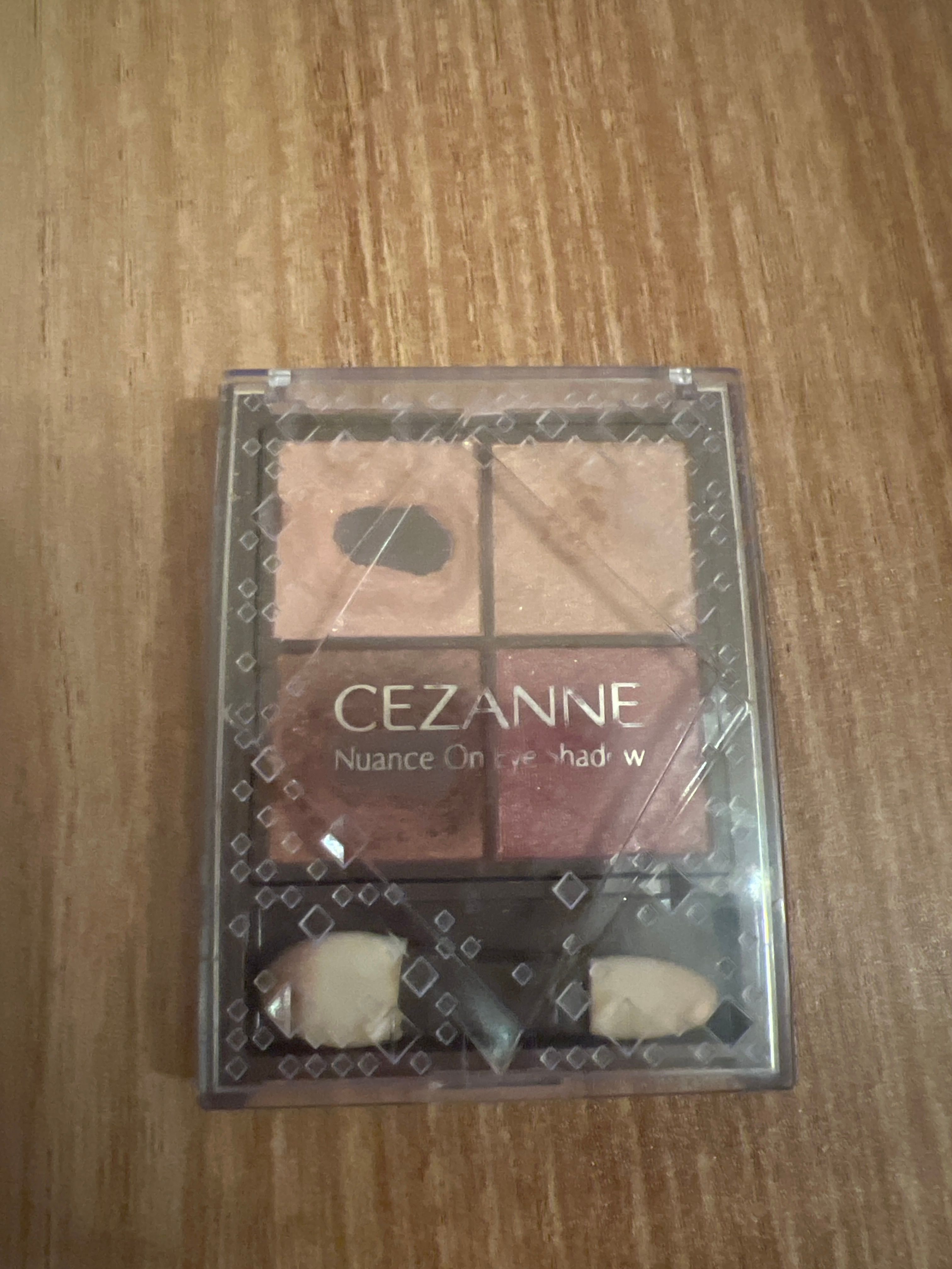 Cezanne 浪漫 3D 眼影盤 真實評價/實測照片 byChe******thy 1