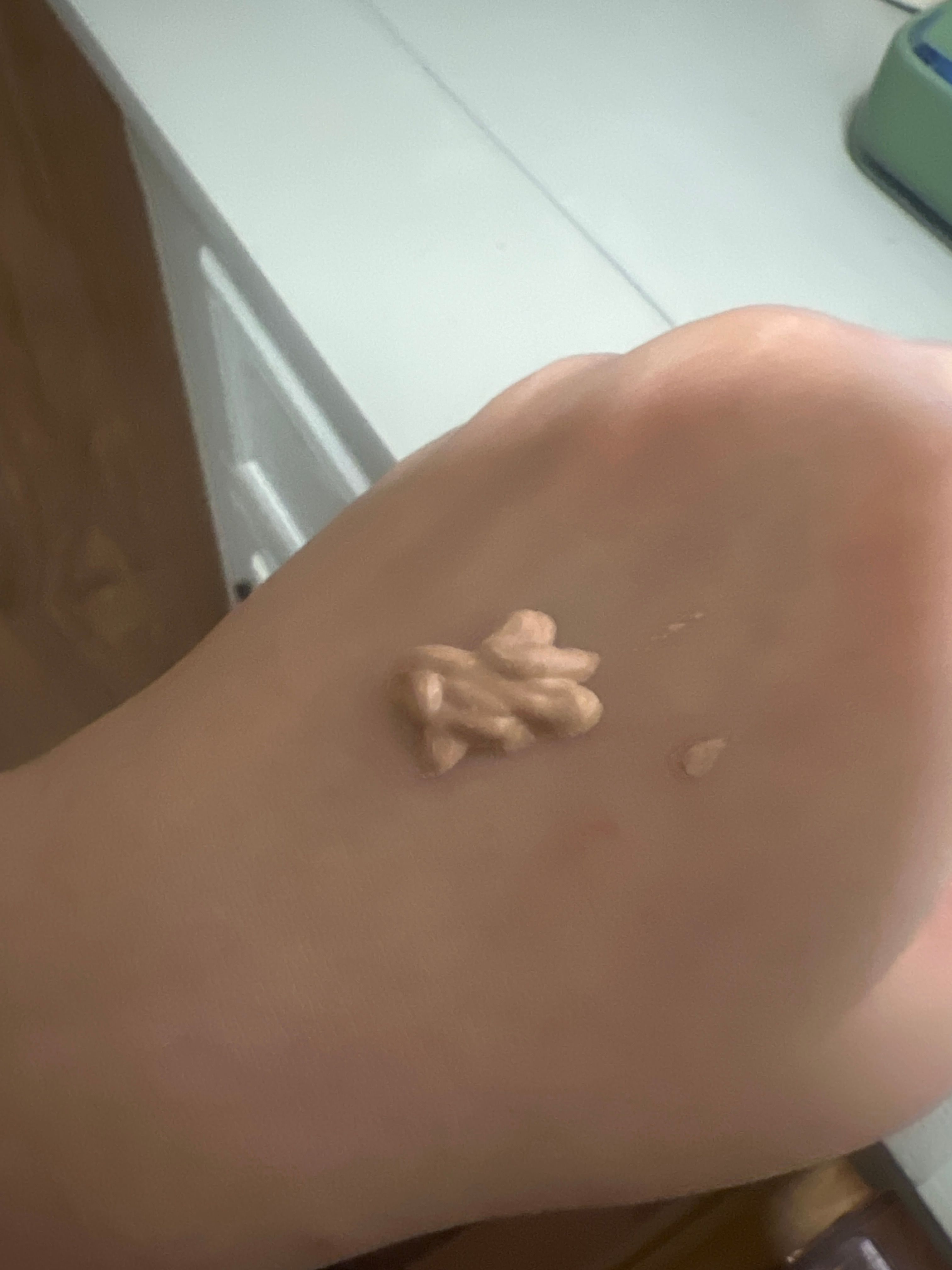 RMK 水凝柔光粉底霜 真實評價/實測照片 bykwu*****************.hk 1