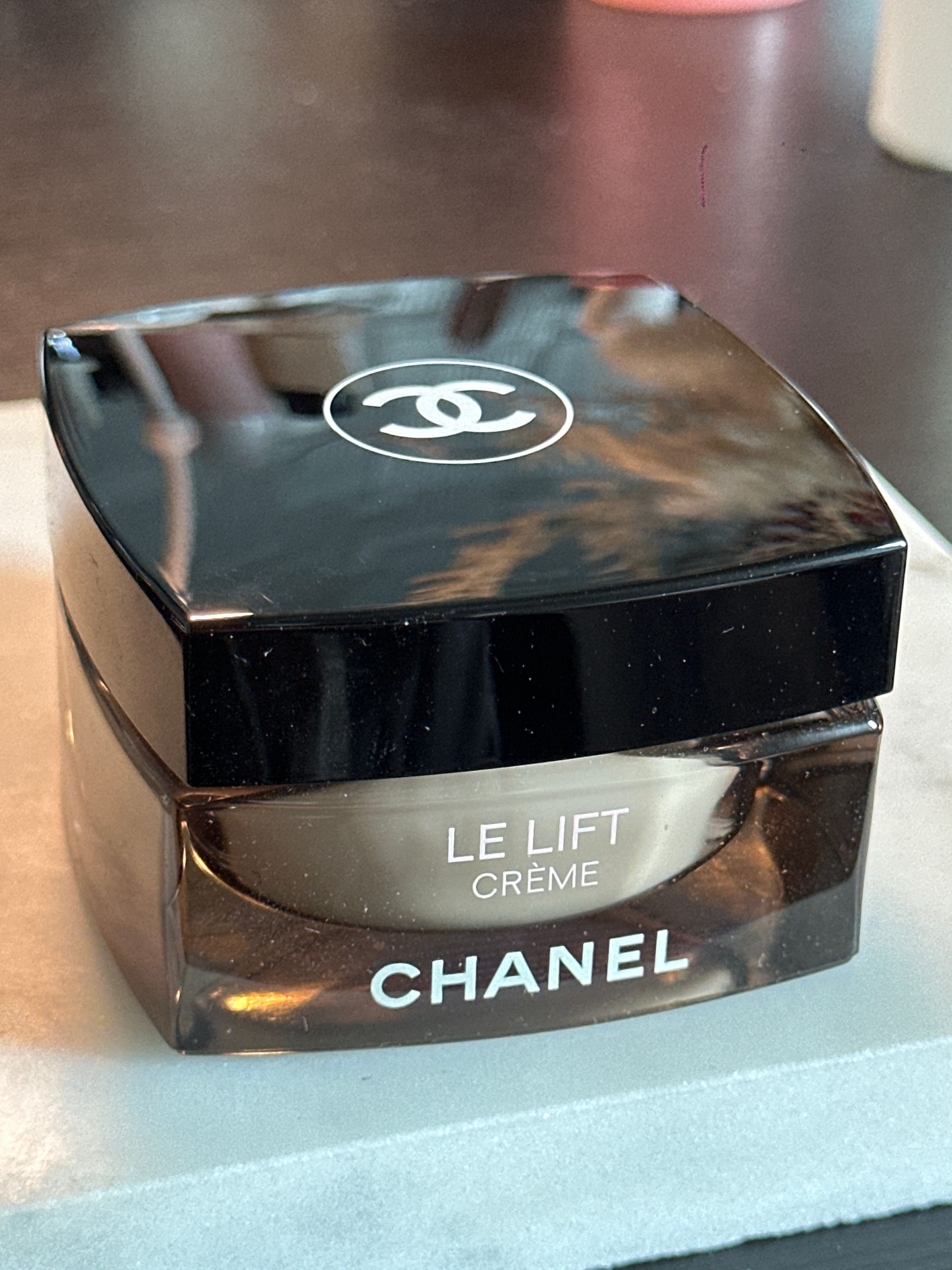 Chanel 智慧緊膚乳霜 Le Lift Smoothing And Firming Cream 真實評價/用後感 byAth*****han 1 Chanel 智慧緊膚乳霜 Le Lift Smoothing And Firming Cream 真實評價/實測照片 byAth*****han 1