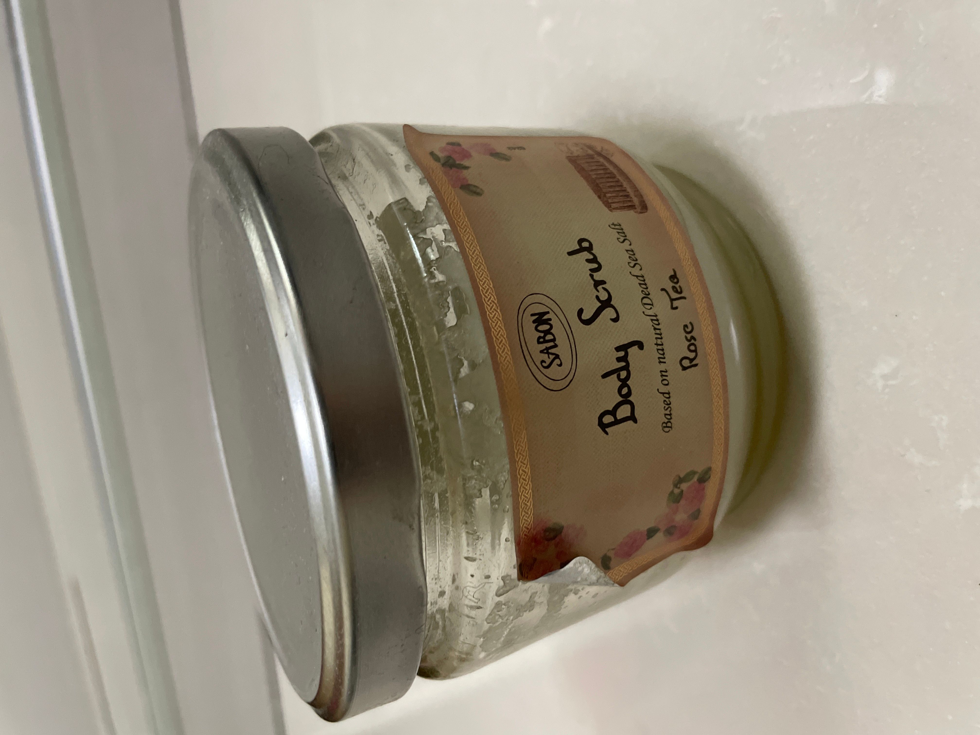 Sabon 玫瑰花茶死海鹽淨化修護身體磨砂 真實評價/實測照片 bydsh*************com 1