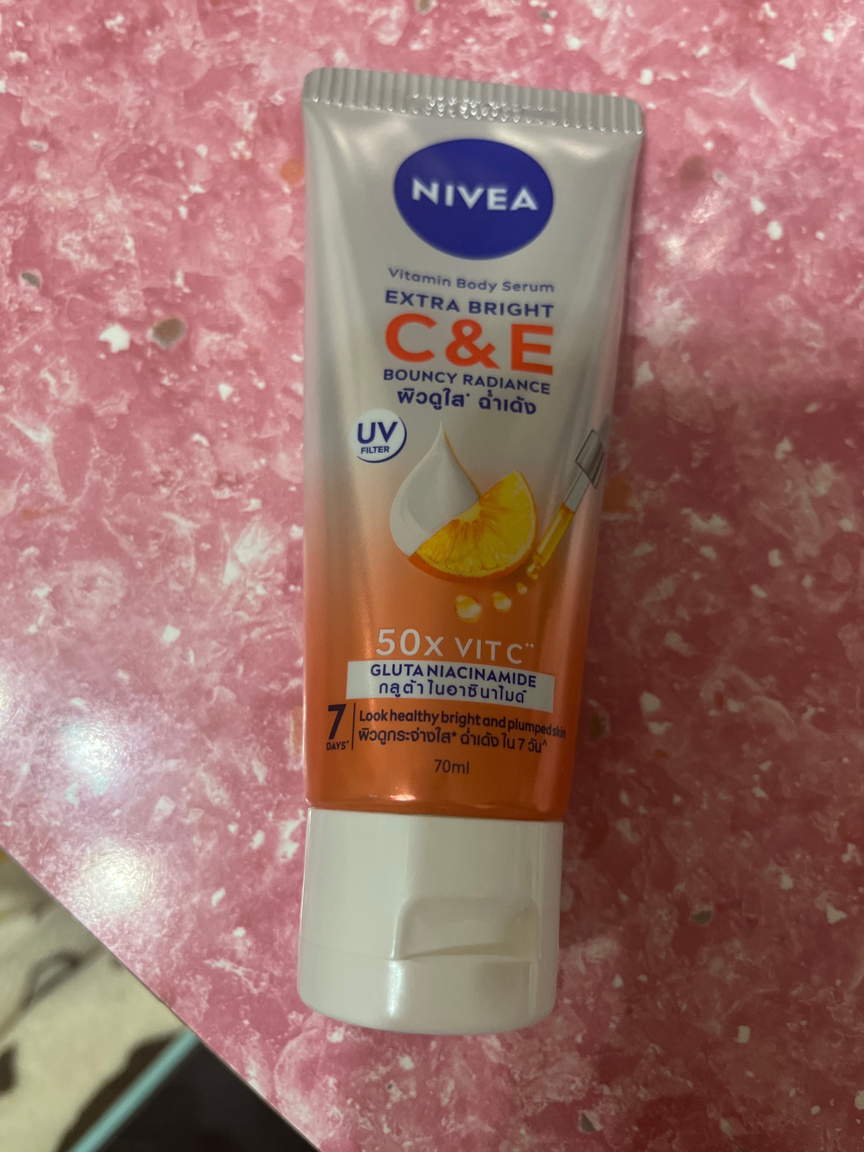 Nivea 果萃C&E淨白彈潤精華凝乳 真實評價/實測照片 byyan*****ing 1