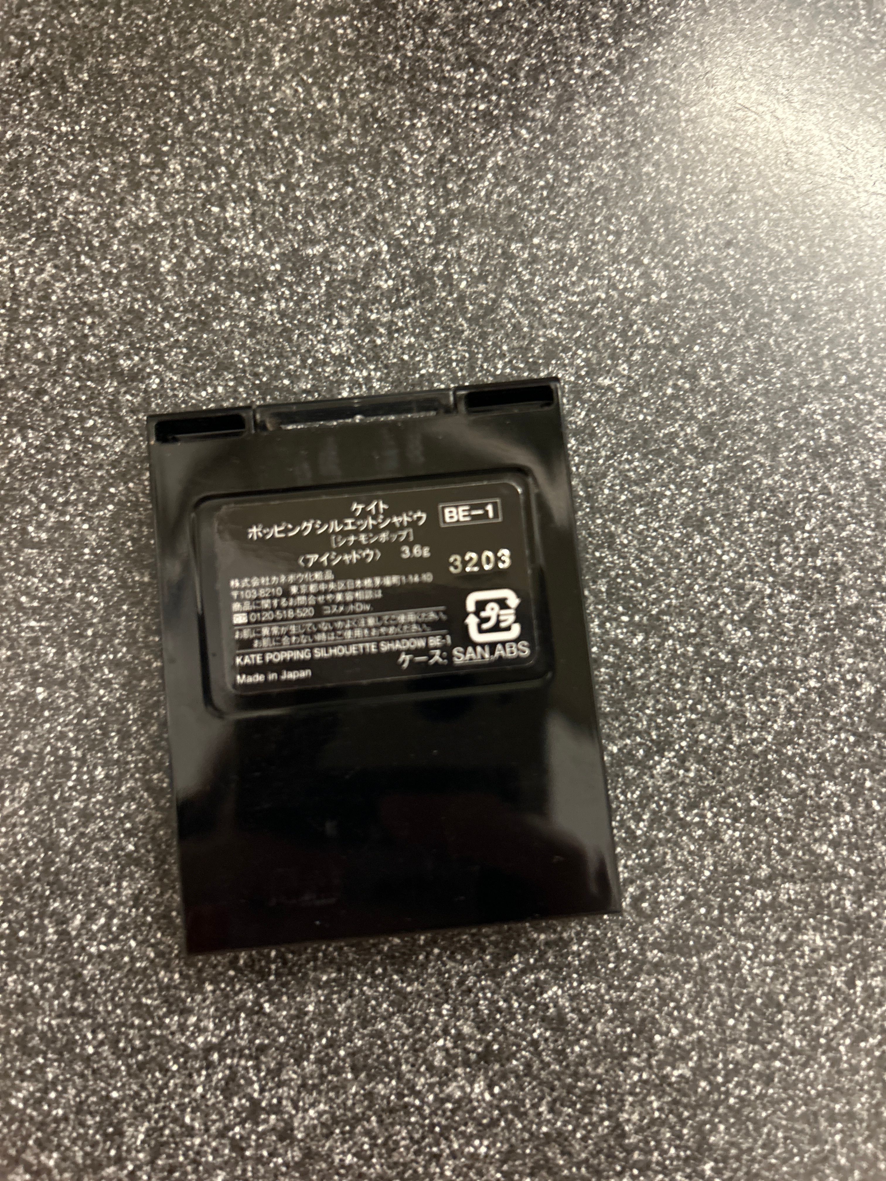 KATE 邃影光綻眼影盒 真實評價/實測照片 byU**r 2