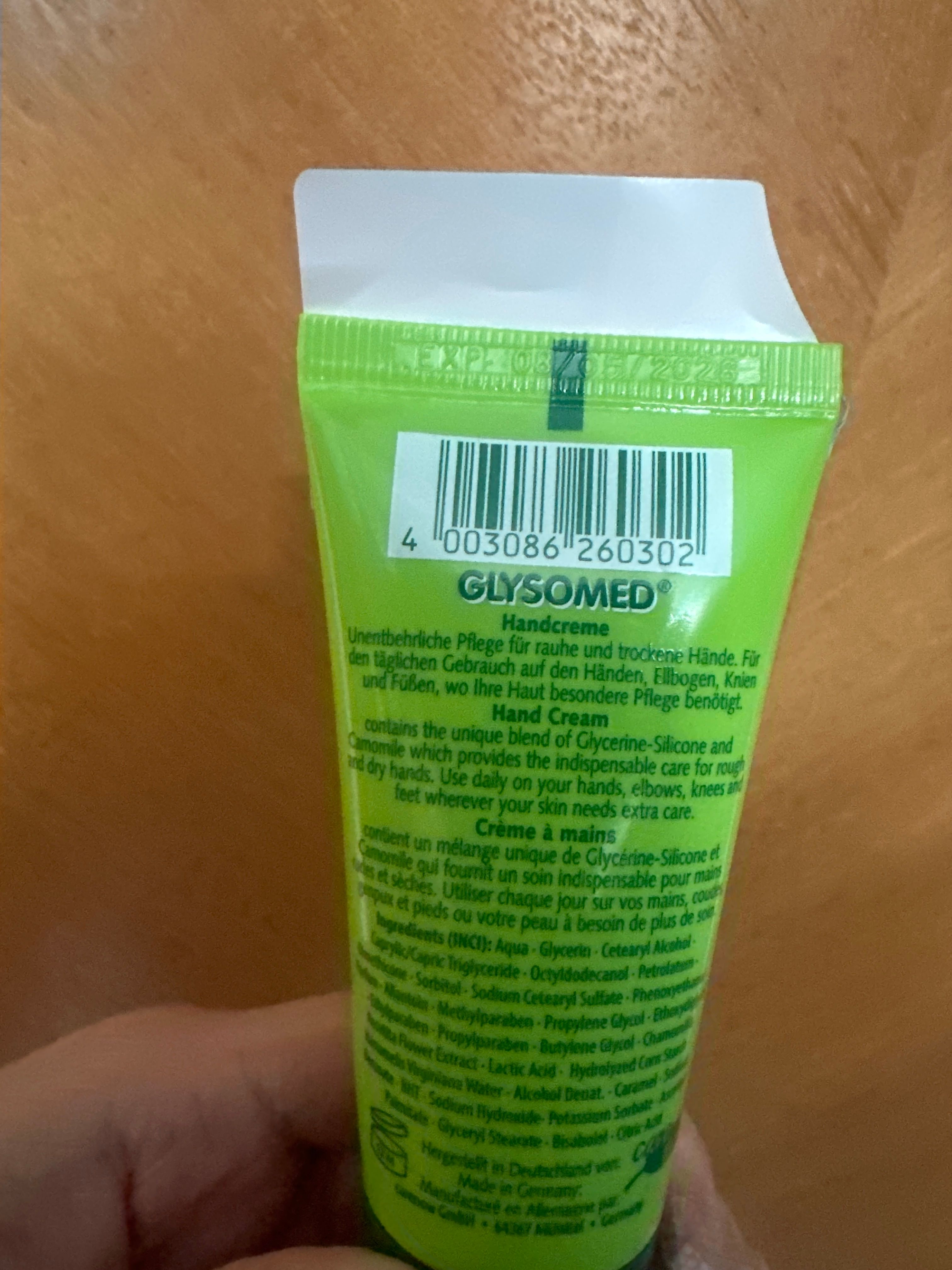 Glysomed 洋甘菊特效修護潤手霜 真實評價/實測照片 byL* 2