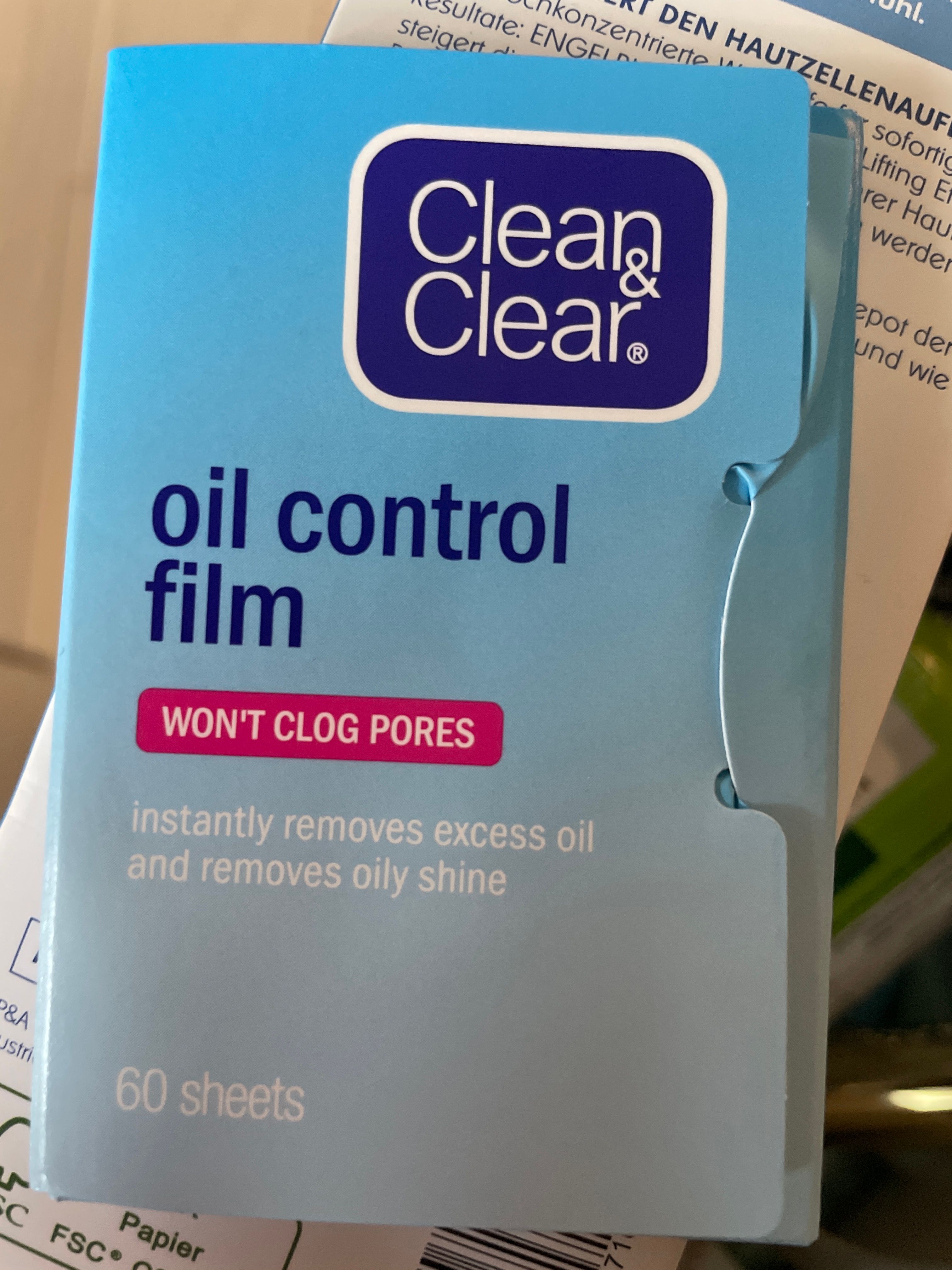 Kose Kose Cosmeport高絲 Clear Turn急救調膚面膜 真實評價/用後感 byhui****************com 2 Kose Kose Cosmeport高絲 Clear Turn急救調膚面膜 真實評價/實測照片 byhui****************com 2