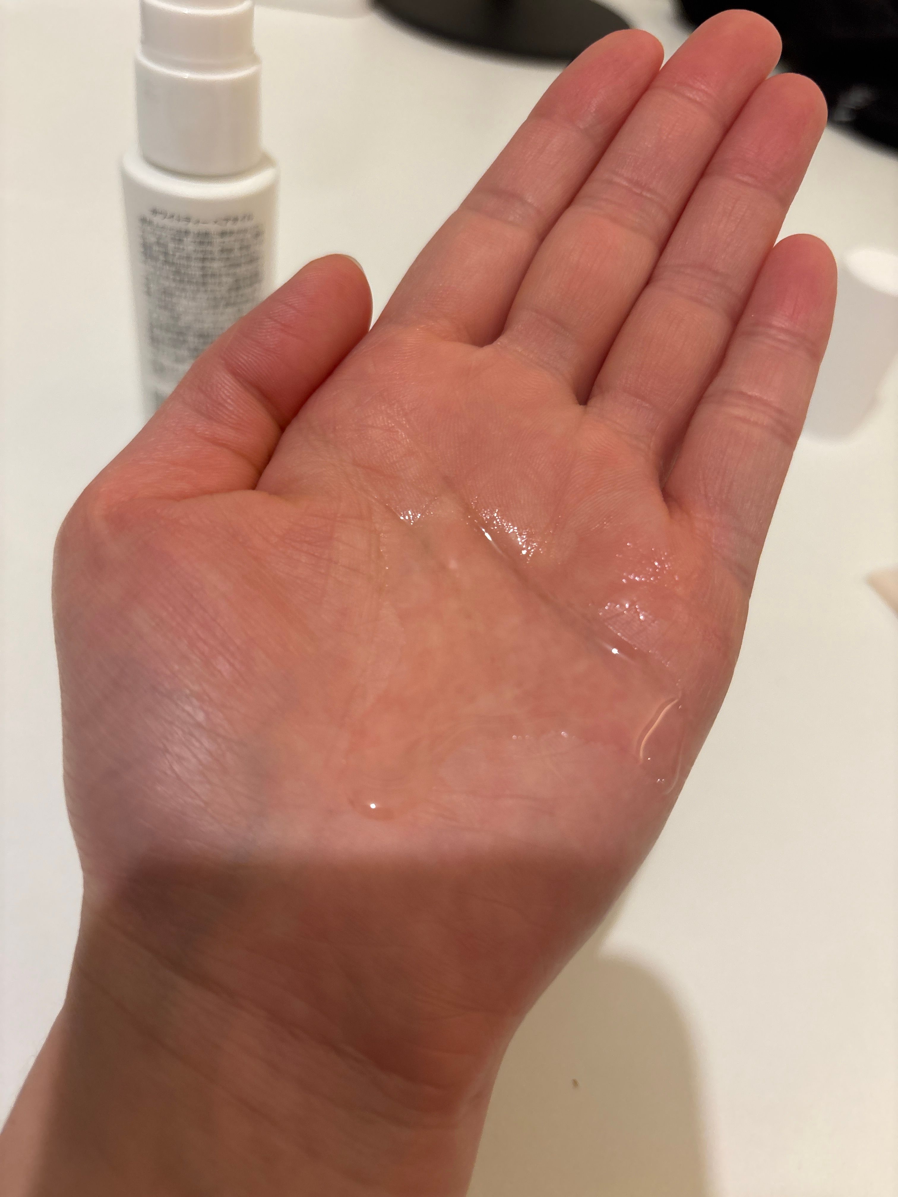 Shiro 白茶護髮精華油 真實評價/用後感 bywai*************com 1 Shiro 白茶護髮精華油 真實評價/實測照片 bywai*************com 1