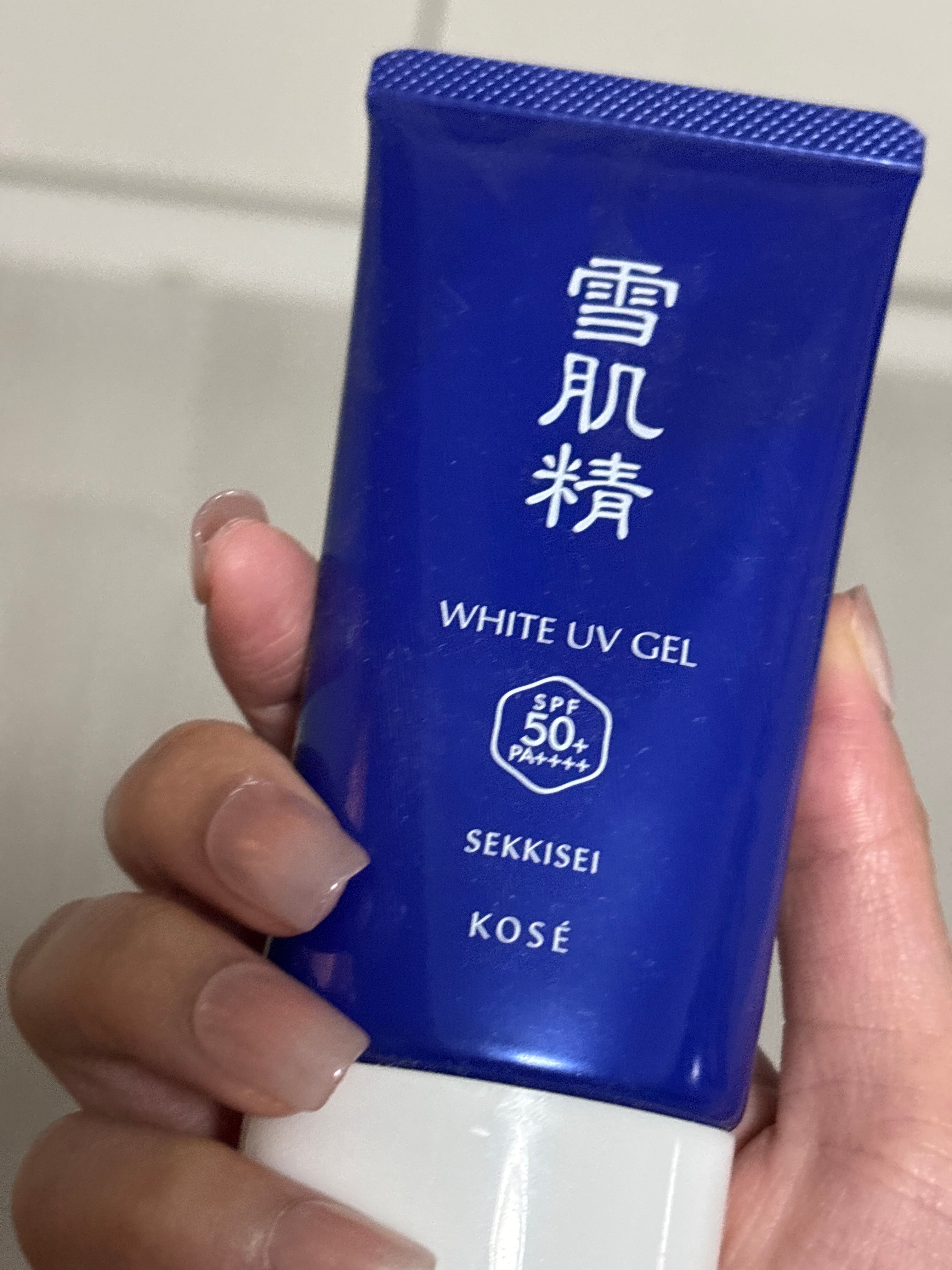 雪肌精 雪肌精 亮白水感防曬精華霜 真實評價/實測照片 bytas**************com 2