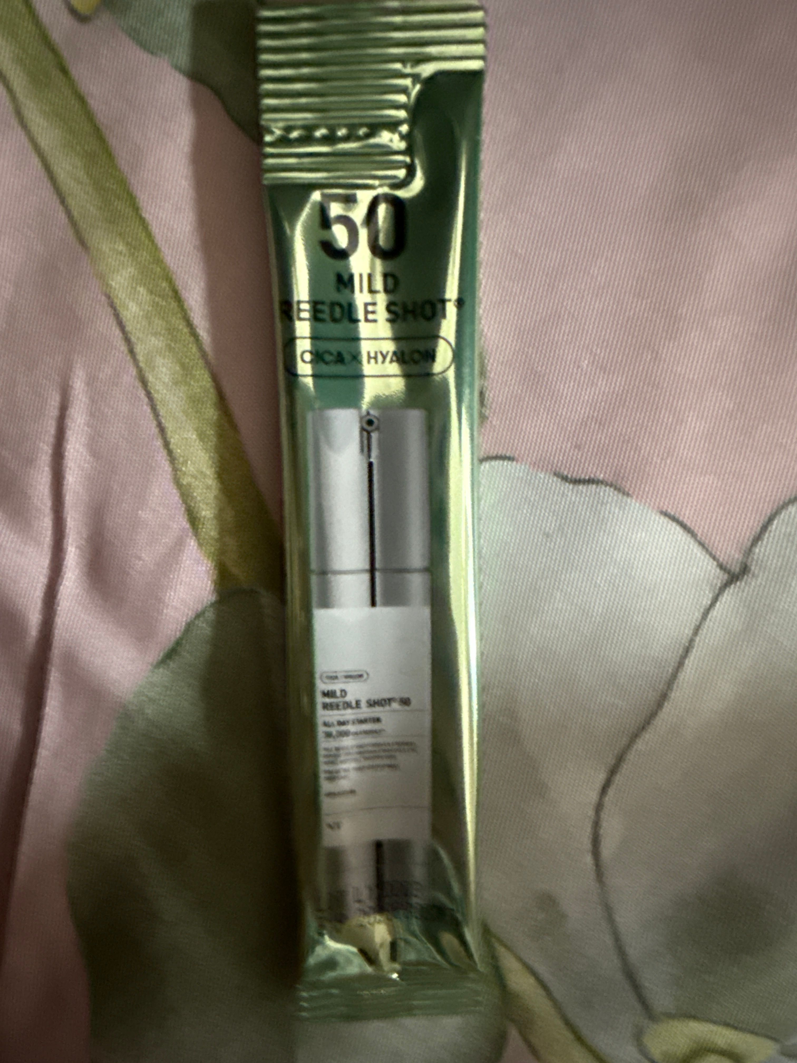 VT Cosmetics VT 塗抹式微針精華 100 真實評價/用後感 byH***n 1 VT Cosmetics VT 塗抹式微針精華 100 真實評價/實測照片 byH***n 1